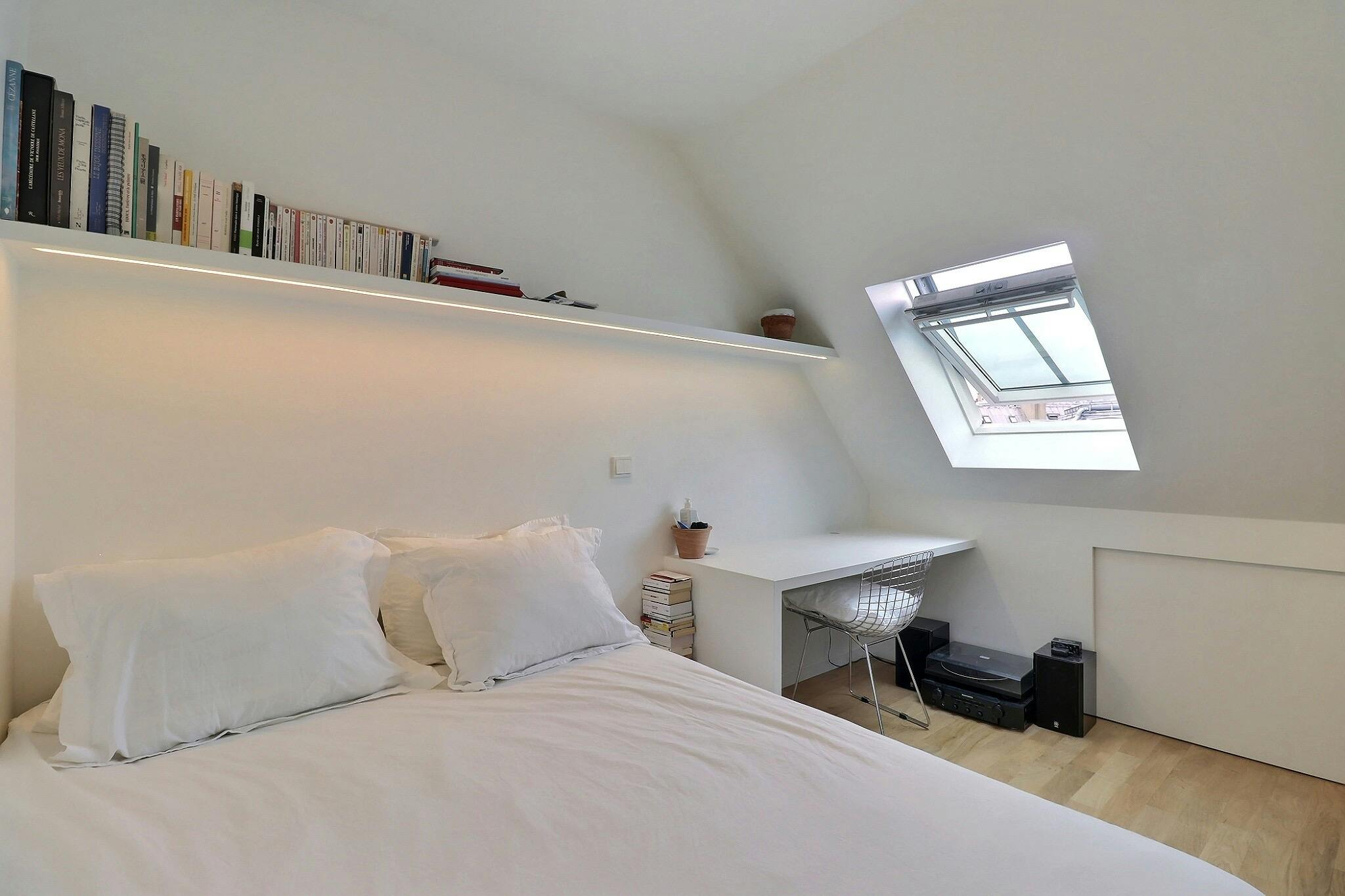 Rue Greneta, Paris preview