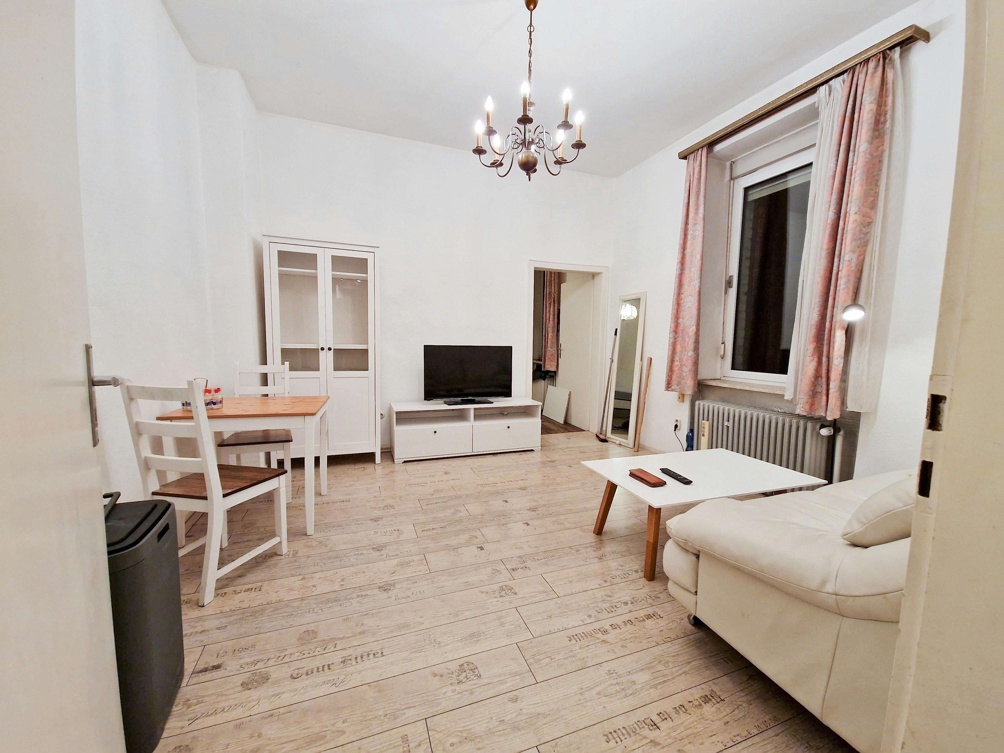 Appartamento in affitto a 1350 € al mese a Düsseldorf, Kronprinzenstraße