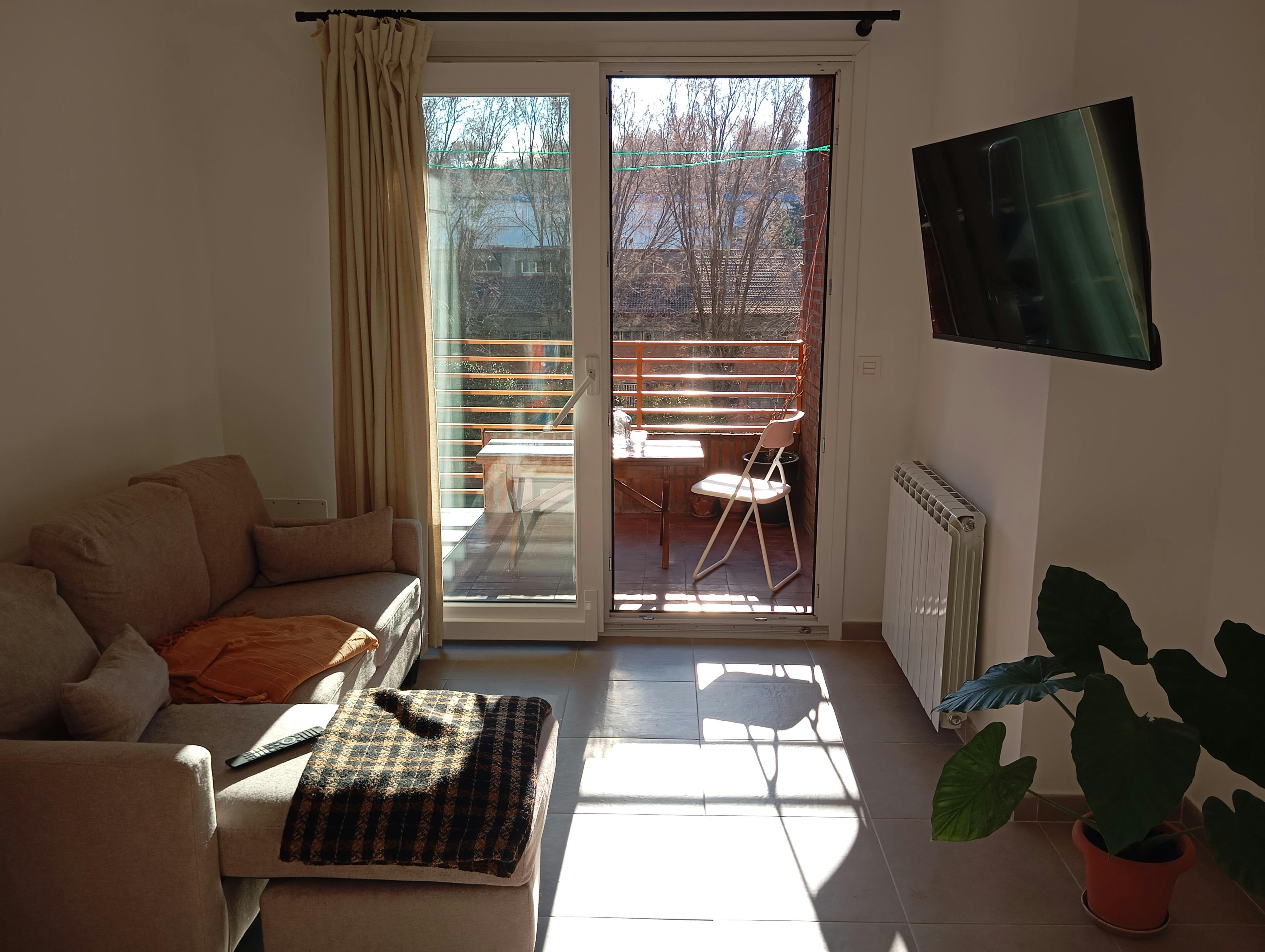 Private room in Paseo de Juan Carlos I, Valladolid (1741314) room image 2