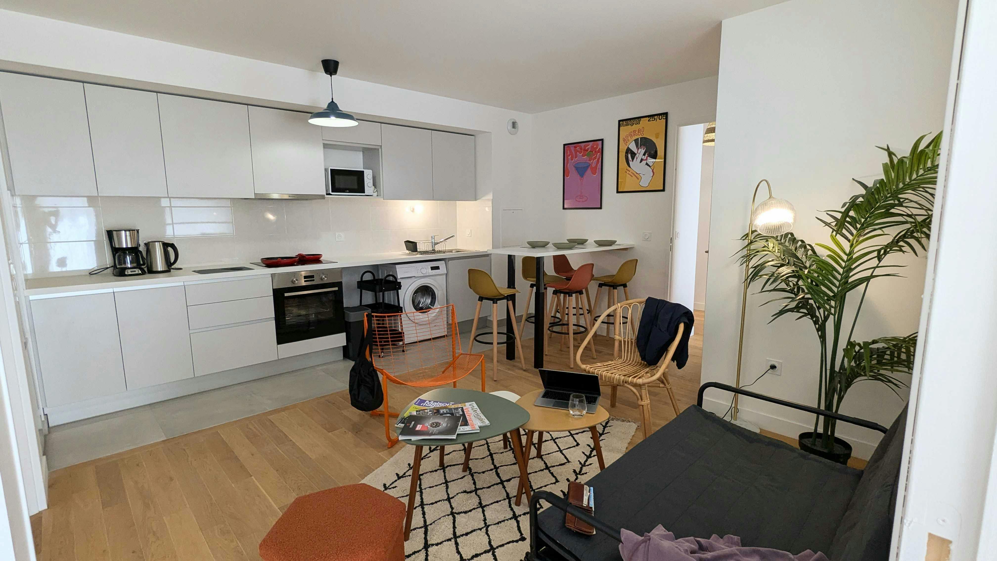 Private room in Rue Petit, Clichy (1741366) room image 2