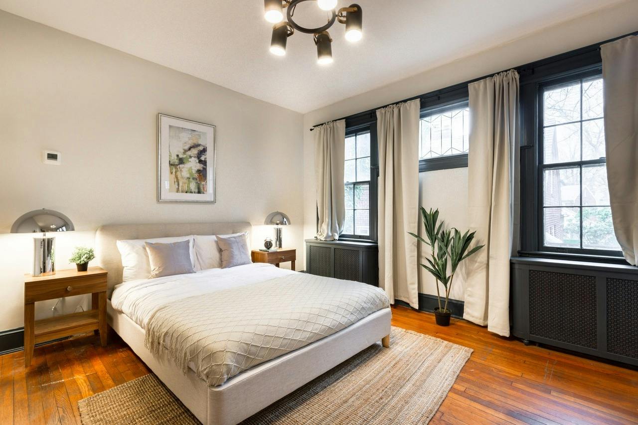 Appartement te huur voor $1,675 per maand in Washington, D.C., Warren Street Northwest
