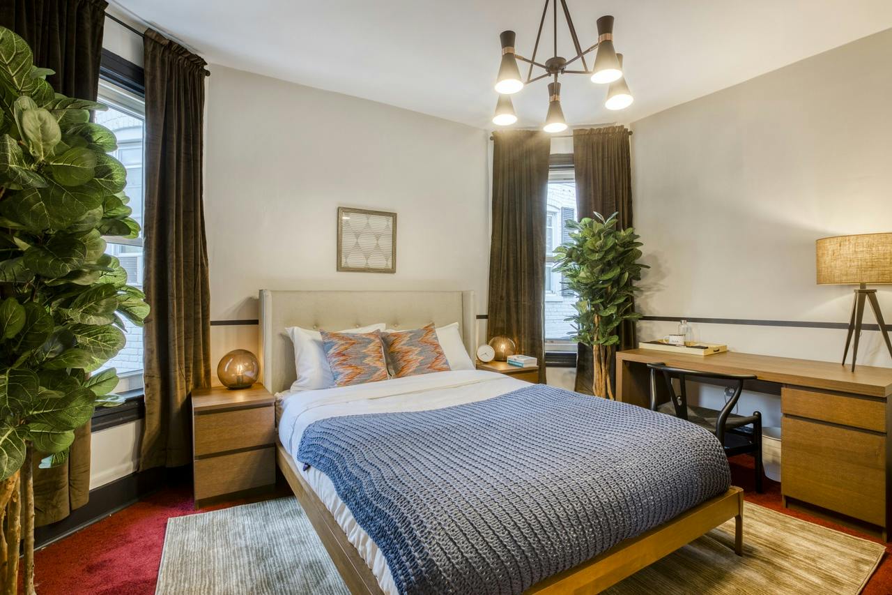 Apartment for rent for $2,005 per month in Washington, D.C., Girard Street Northwest