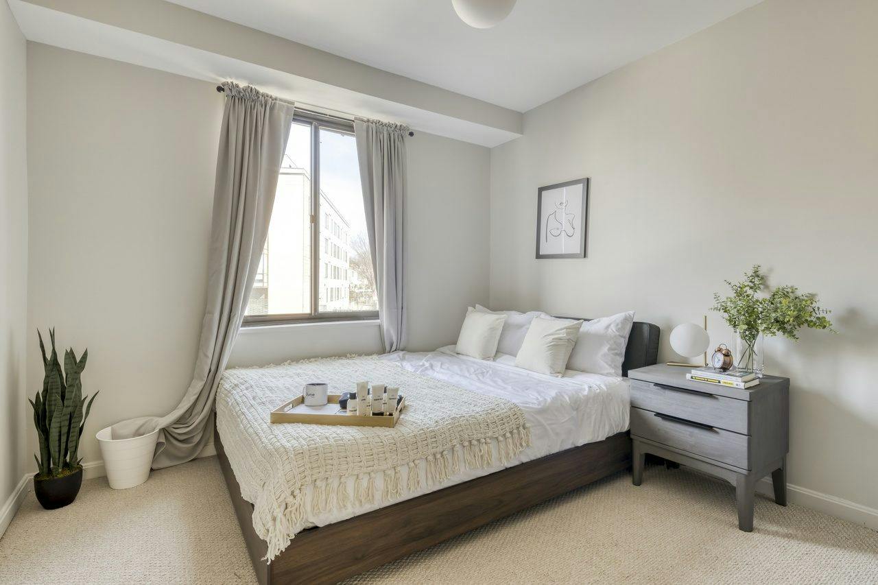 Appartement te huur voor € 1.561 per maand in Washington, D.C., I Street Northeast
