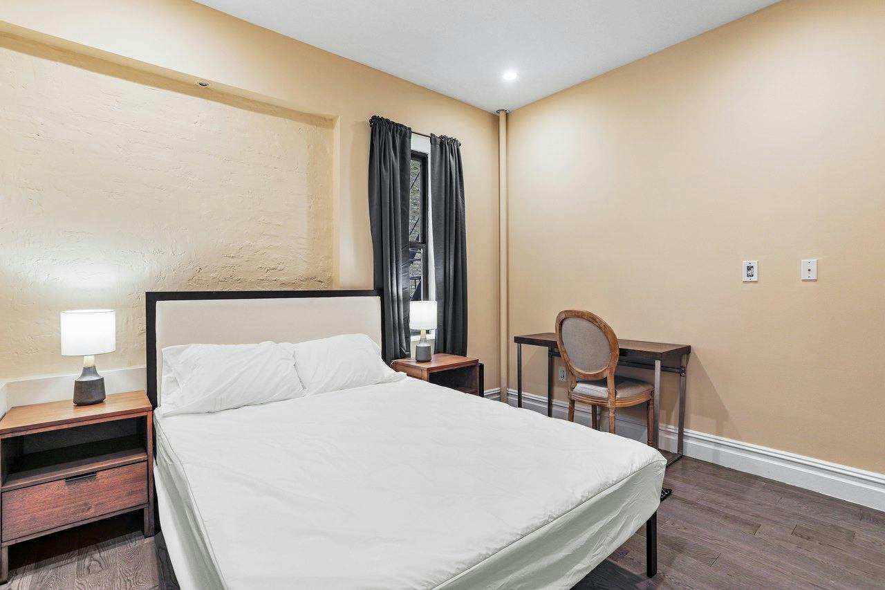 Apartament de închiriat pentru $2,873 pe lună în New York City, East 109th Street