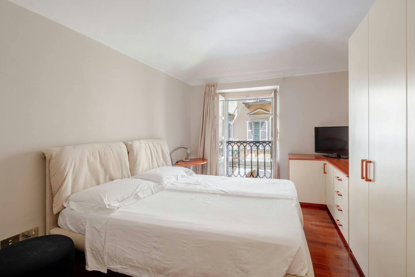 1-Bedroom House in Via San Massimo, Turin (1741553) ROOM 2
