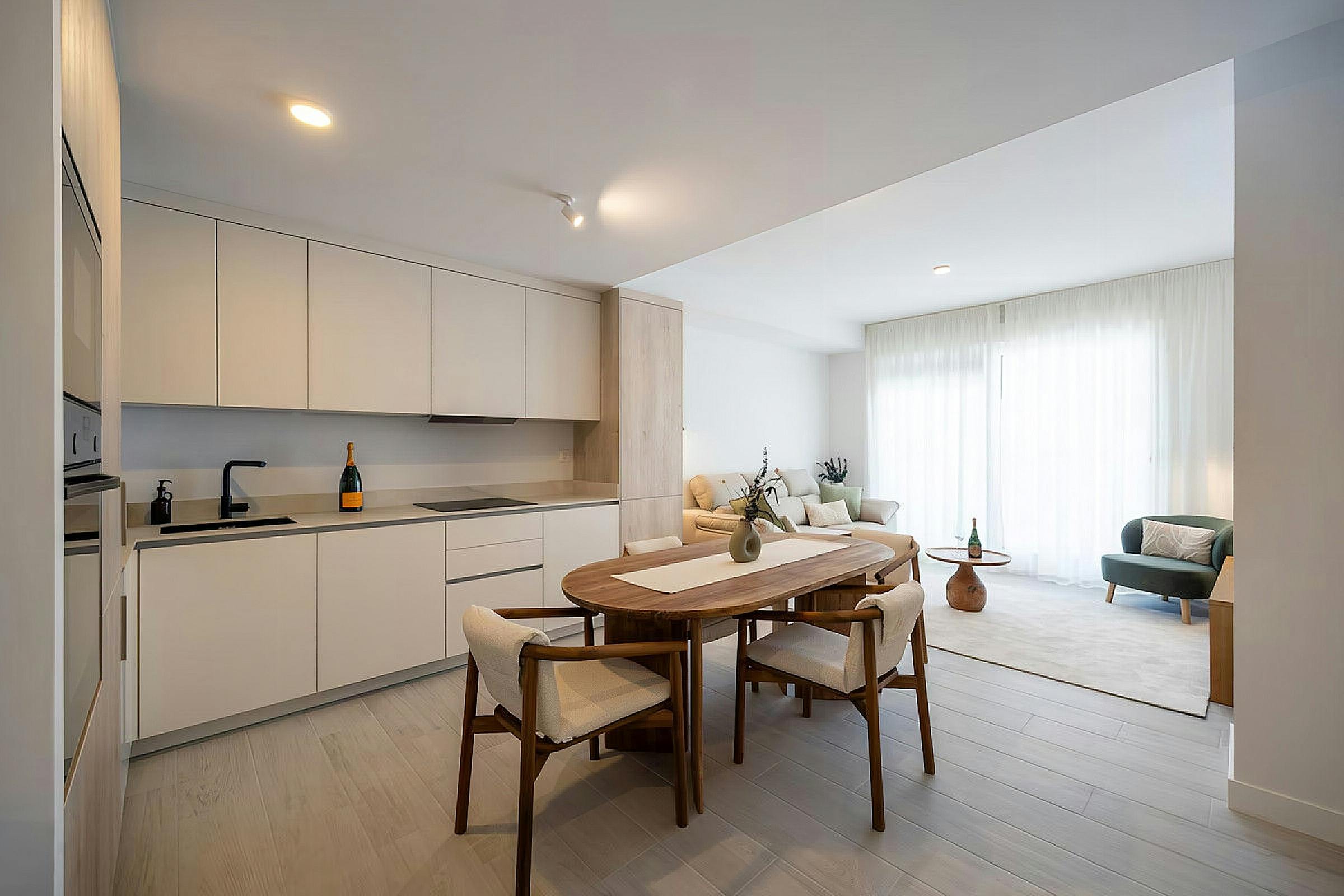 2-Bedroom Apartment in Paseo Juan Antonio López Baeza, Estepona (1741564) ROOM 1