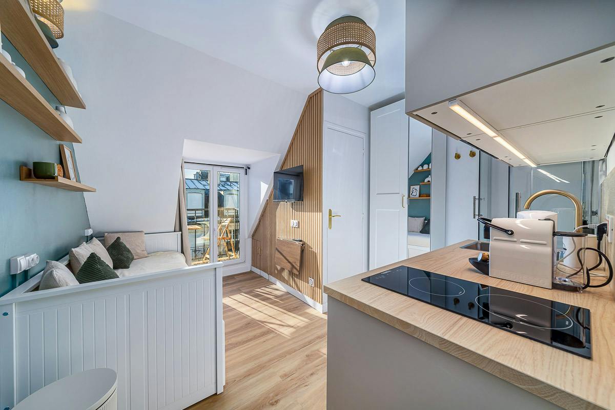 Kawalerka do wynajęcia za 1080 € miesięcznie w mieście Paris, Rue d'Édimbourg