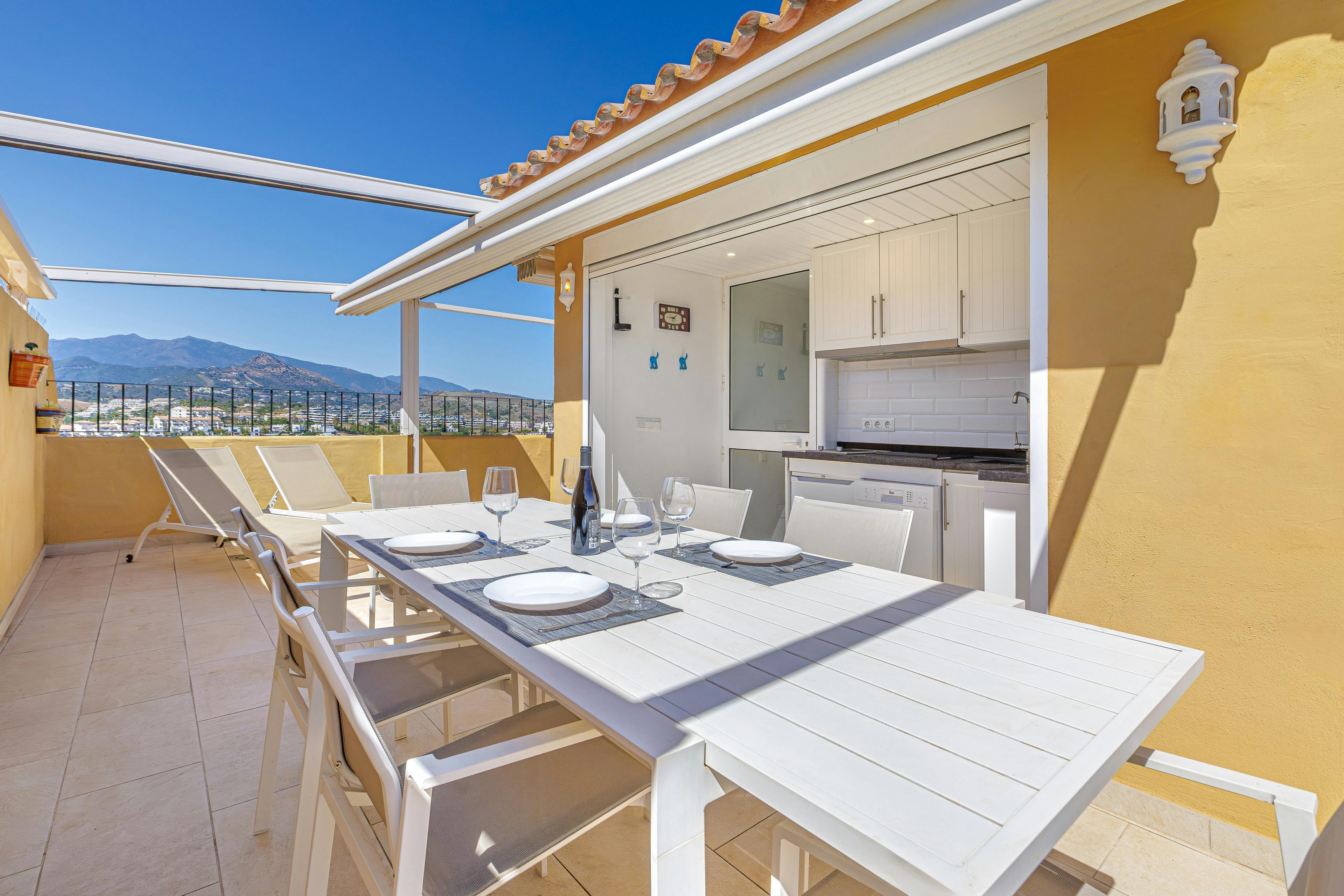 4-Bedroom Apartment in Paseo Juan Antonio López Baeza, Estepona (1741585) room image 10