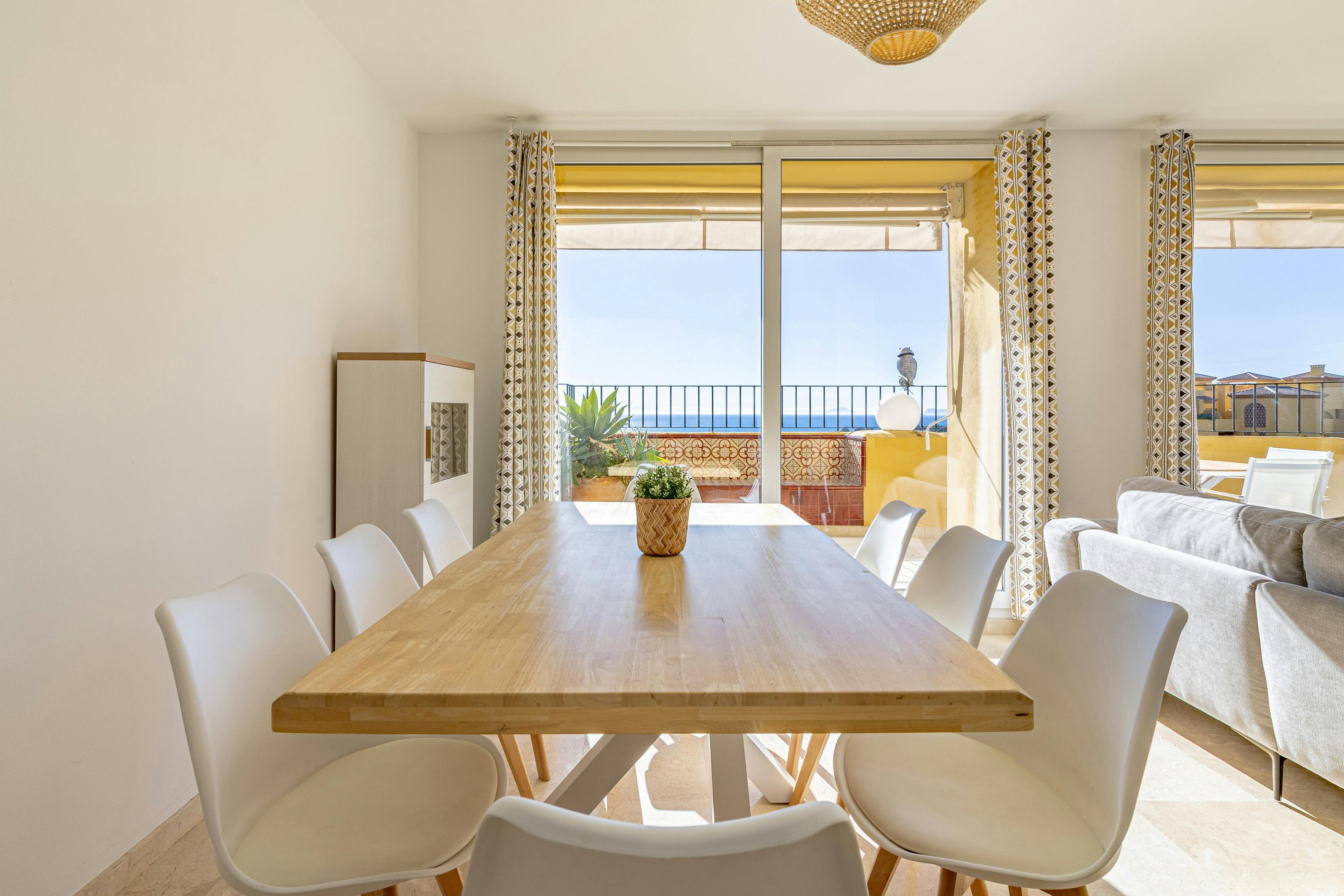 4-Bedroom Apartment in Paseo Juan Antonio López Baeza, Estepona (1741585) room image 2