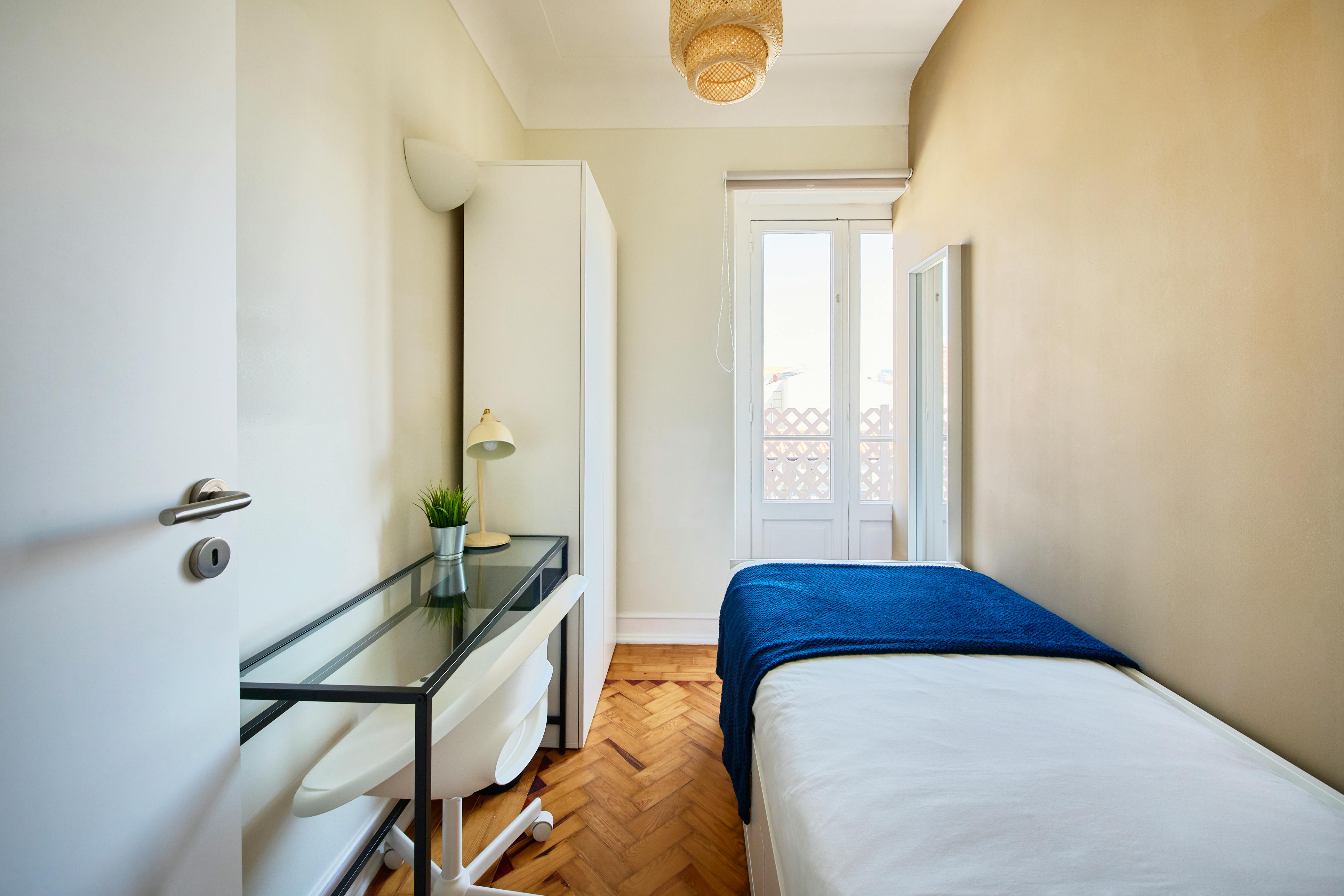 Private room in Rua José Falcão, Lisbon (1741632) room image 1