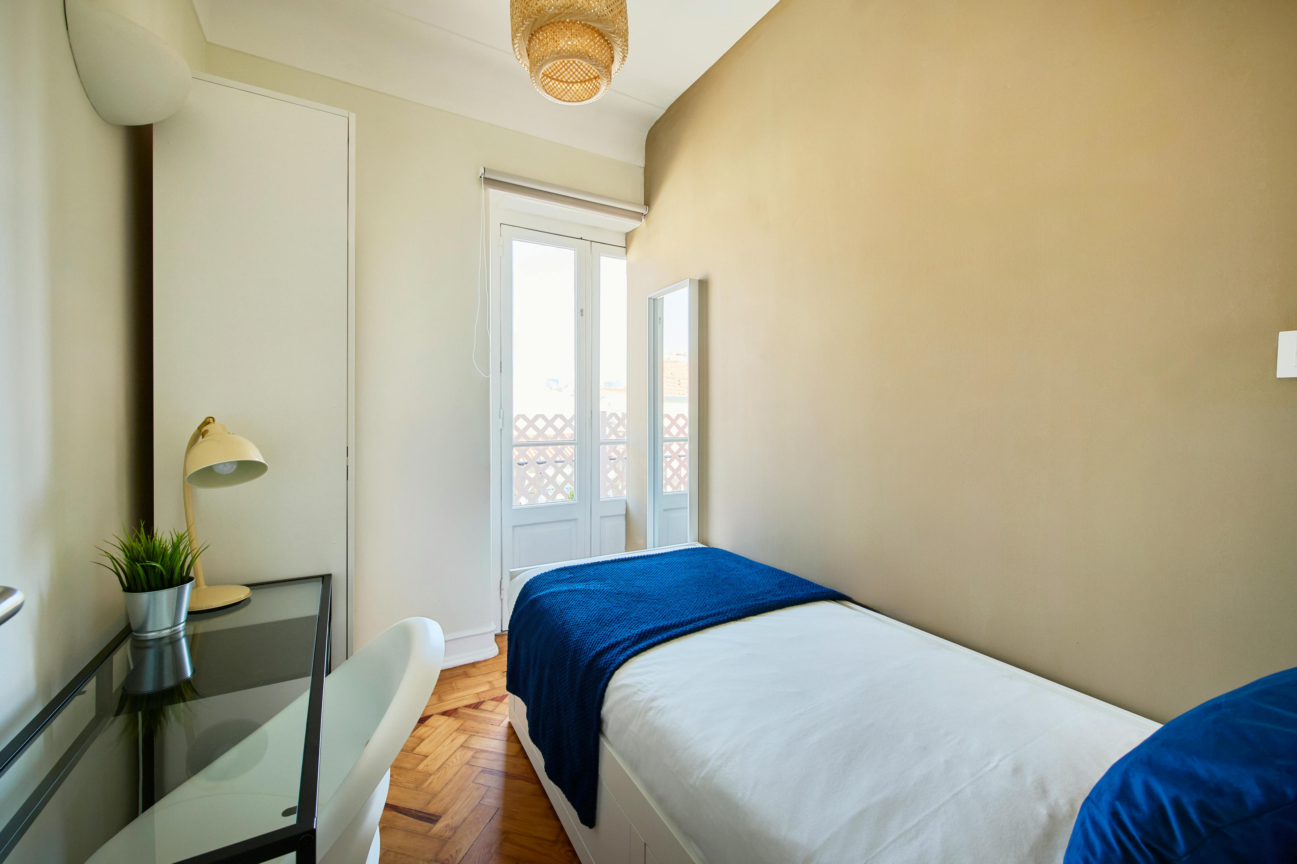 Private room in Rua José Falcão, Lisbon (1741632) room image 2