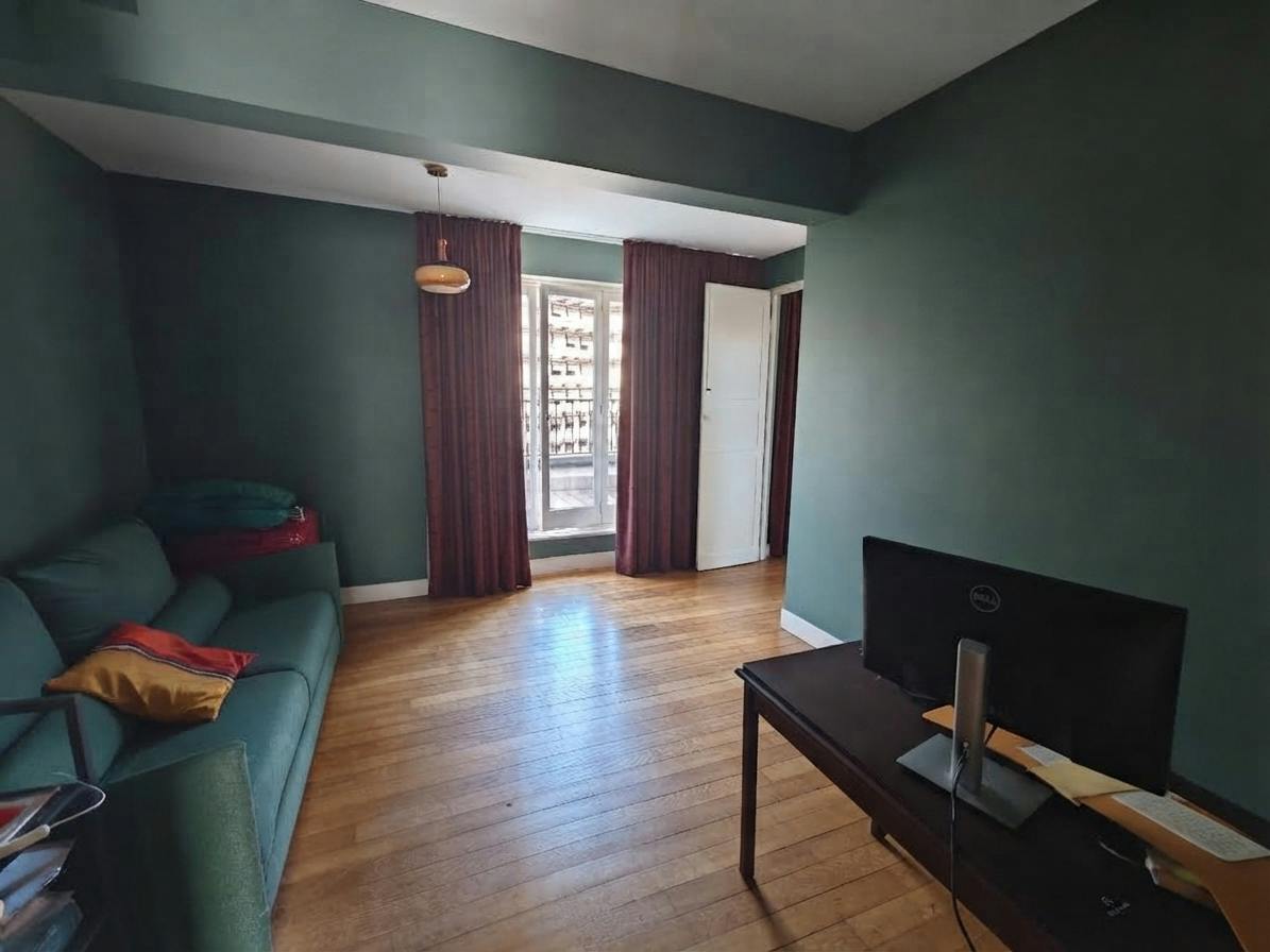 1-Bedroom Apartment in Rue Bosquet, Saint-Gilles (1741654) room image 2