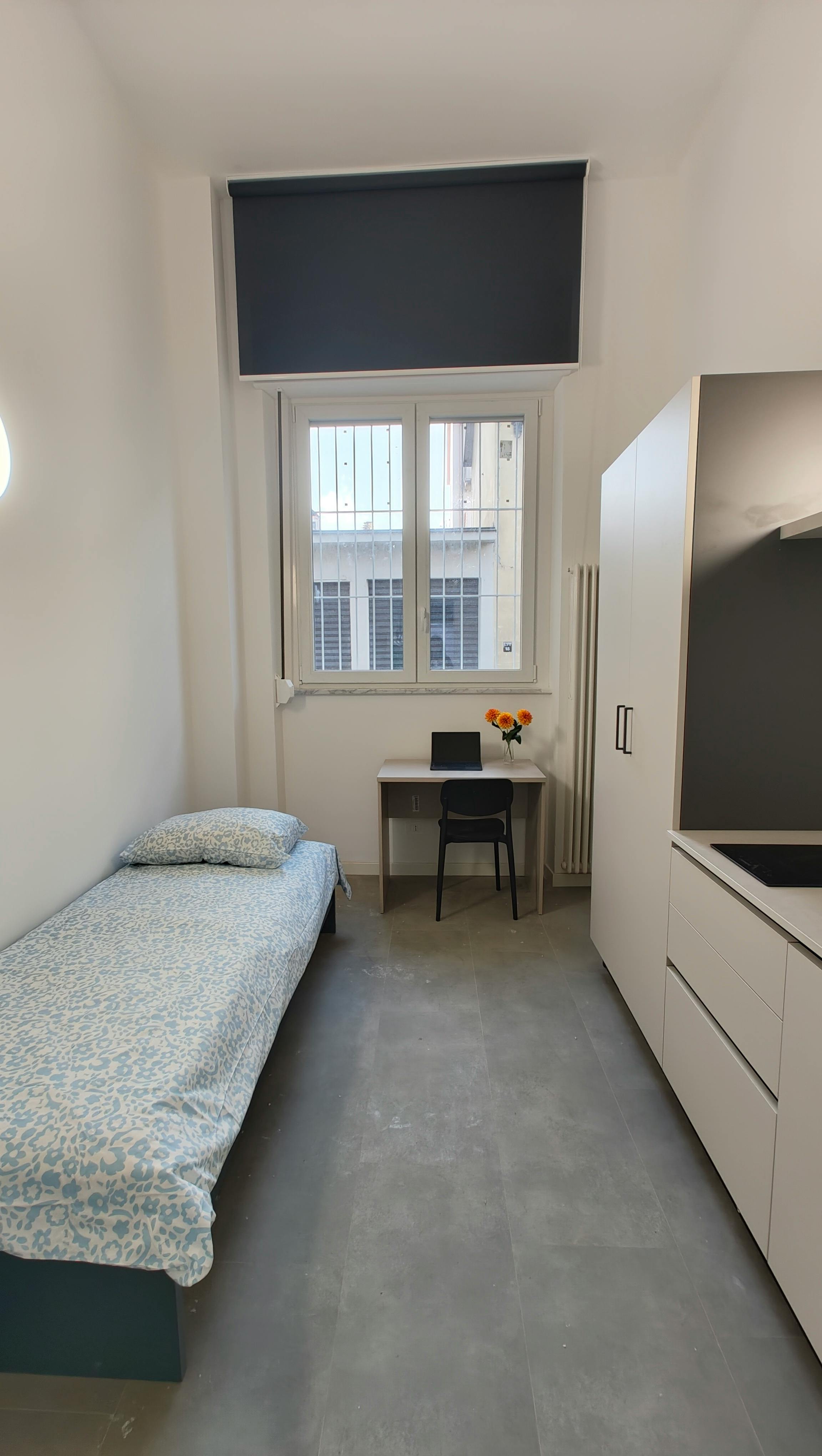 Private room for rent for €650 per month in Turin, Piazza Risorgimento