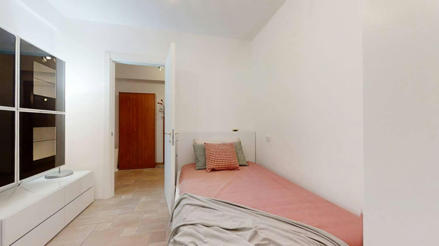 Private room in Via Torino, Venice (1741726) room image 1