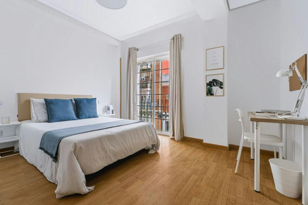 Private room in Calle de Navas del Rey, Madrid (1741772) room image 1