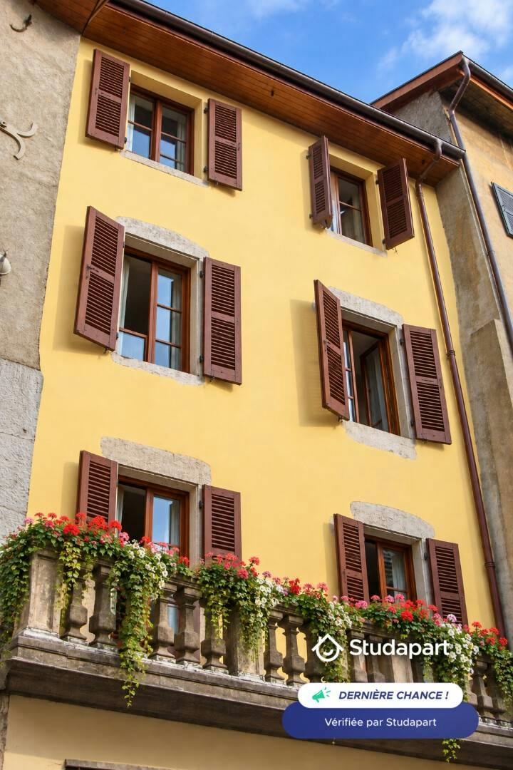 Квартира сдается в аренду за 1 070 € в месяц в Annecy, Faubourg Sainte-Claire