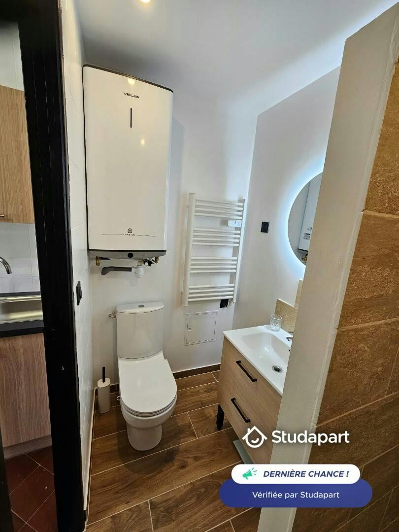 Квартира за оренду для 650 EUR на місяць у Béziers, Rue 22 Septembre