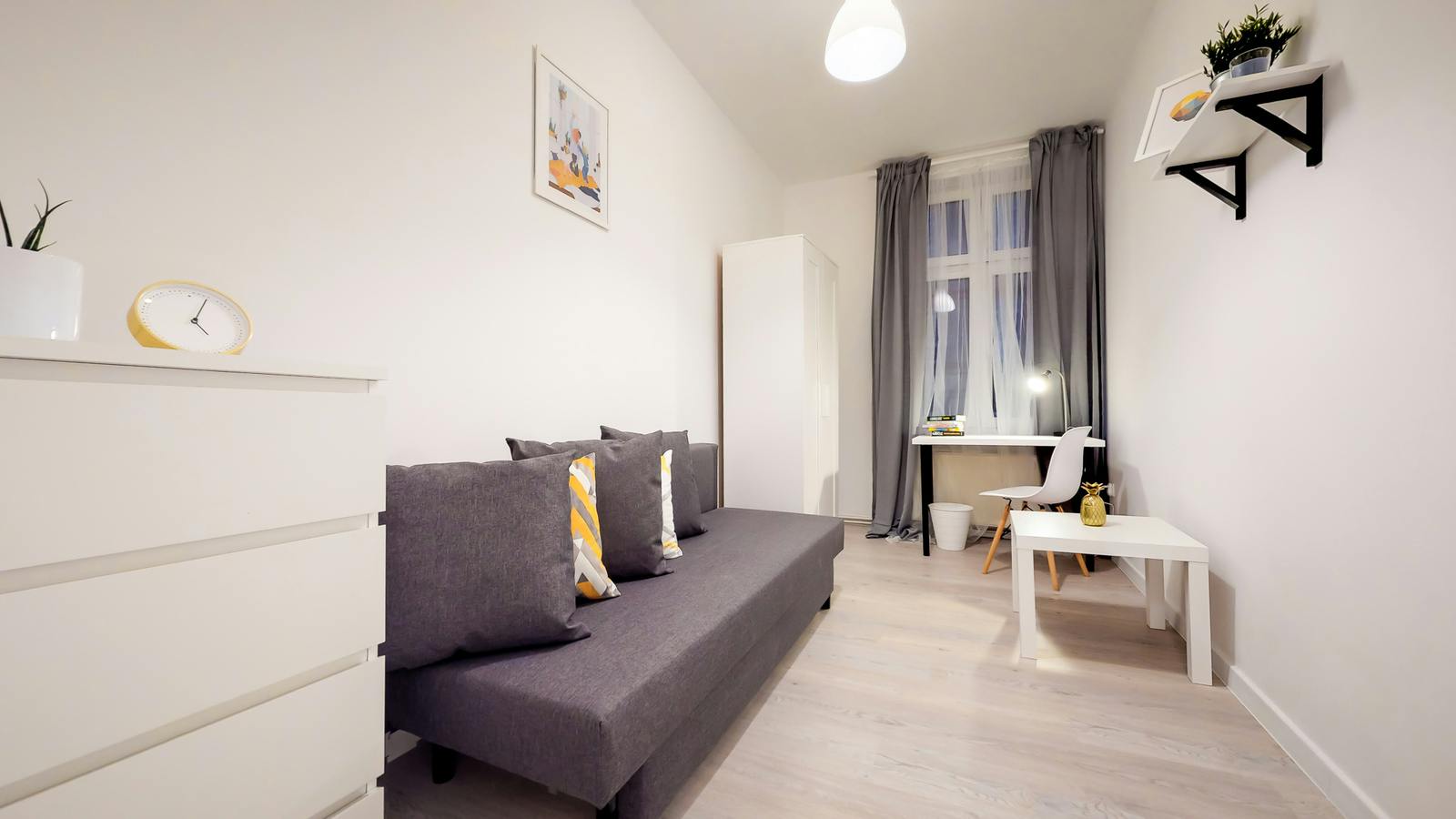 Private room for rent for PLN 1,260 per month in Gliwice, Księcia Ziemowita
