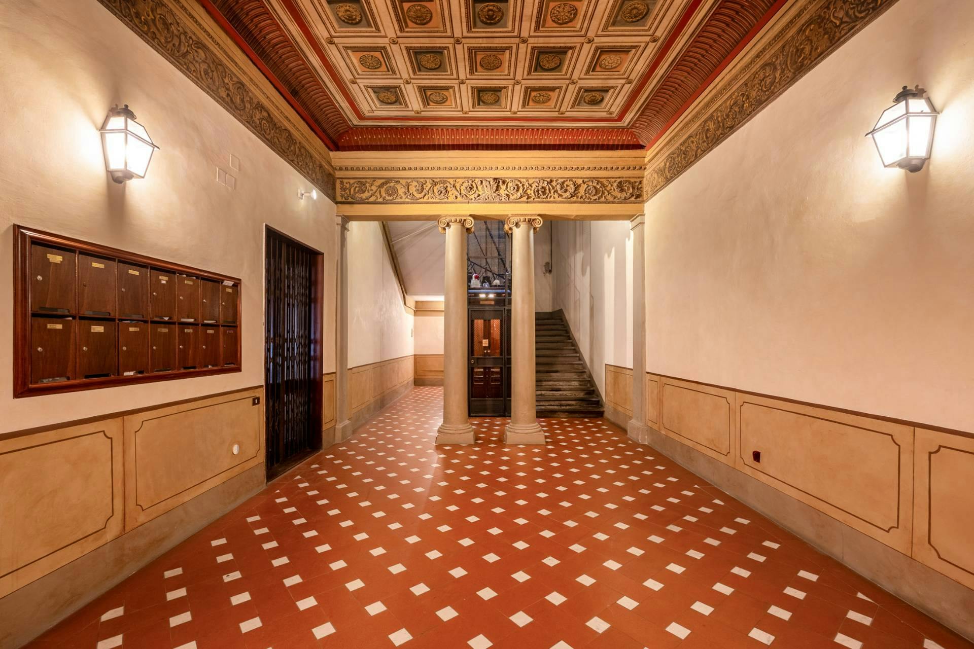 3-Bedroom Apartment in Borgo Ognissanti, Florence (1741914) ROOM 1