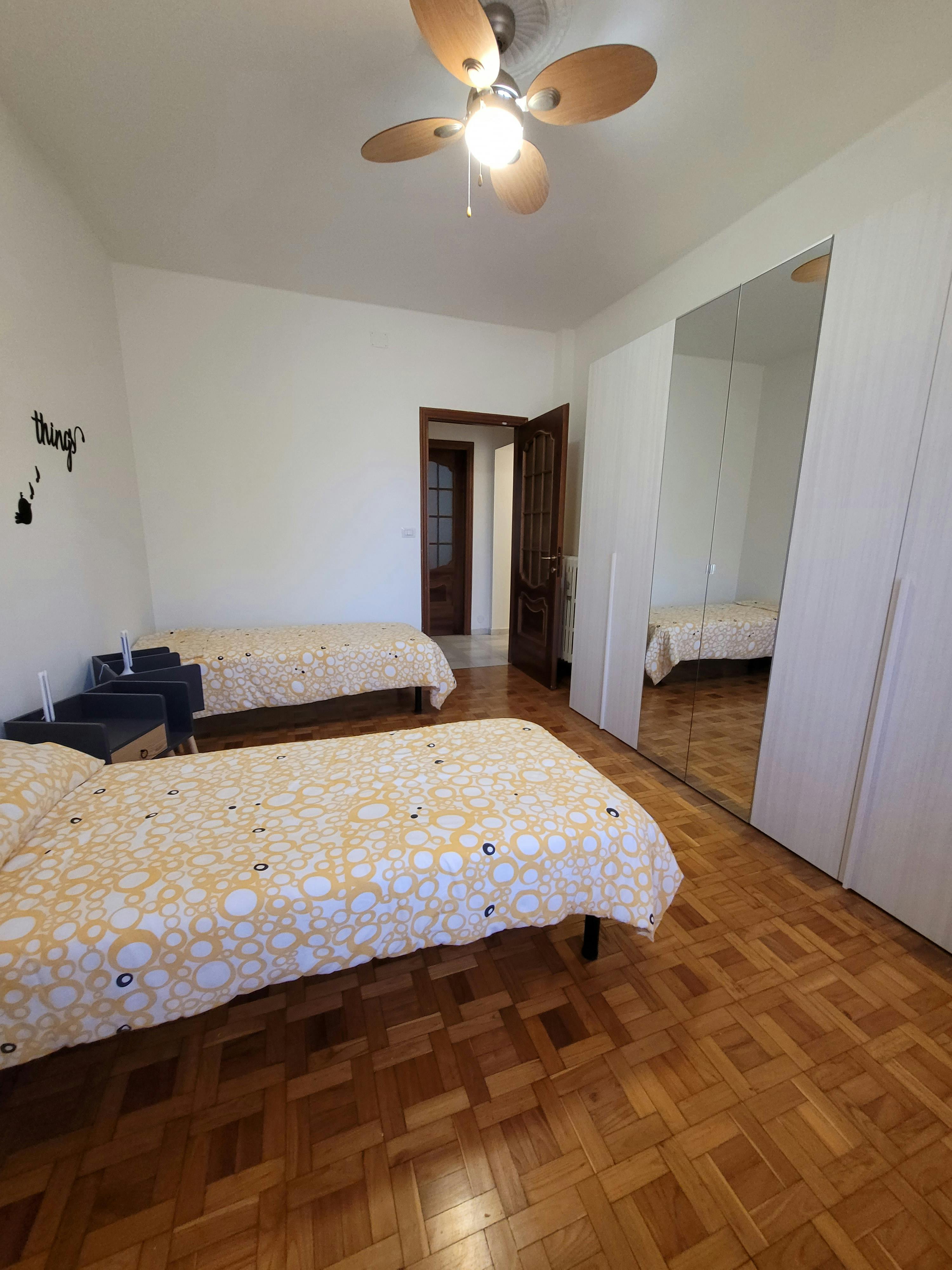 Shared room in Via Antonio Cecchi, Turin (1742023) room image 2