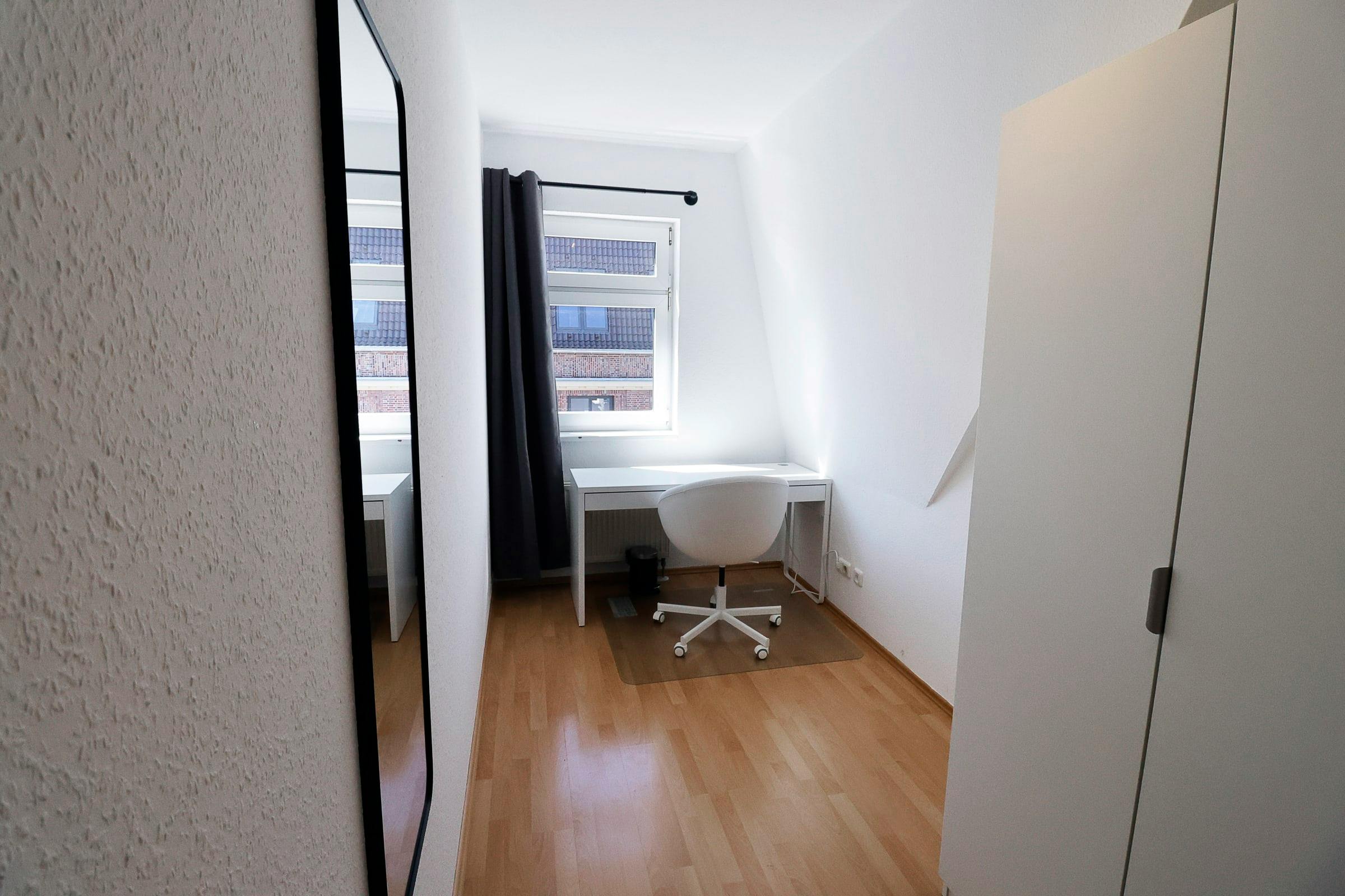 Private room in Thälmannstraße, Erfurt (1742043) room image 2