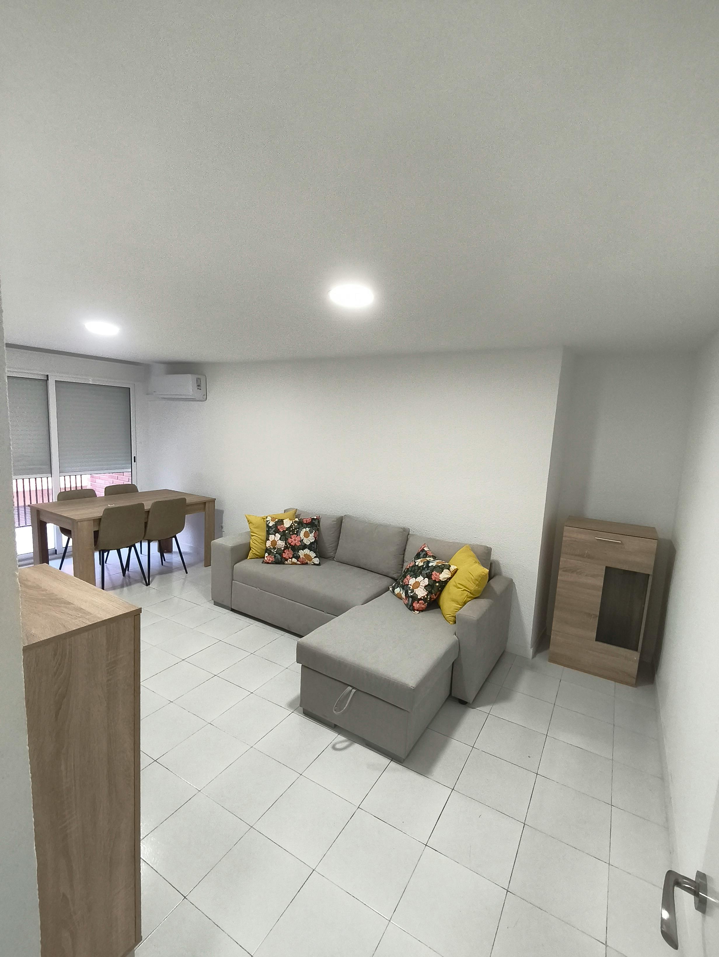 Wohnung zu mieten für 900 € pro Monat in Santa Pola, Carrer Sant Josep