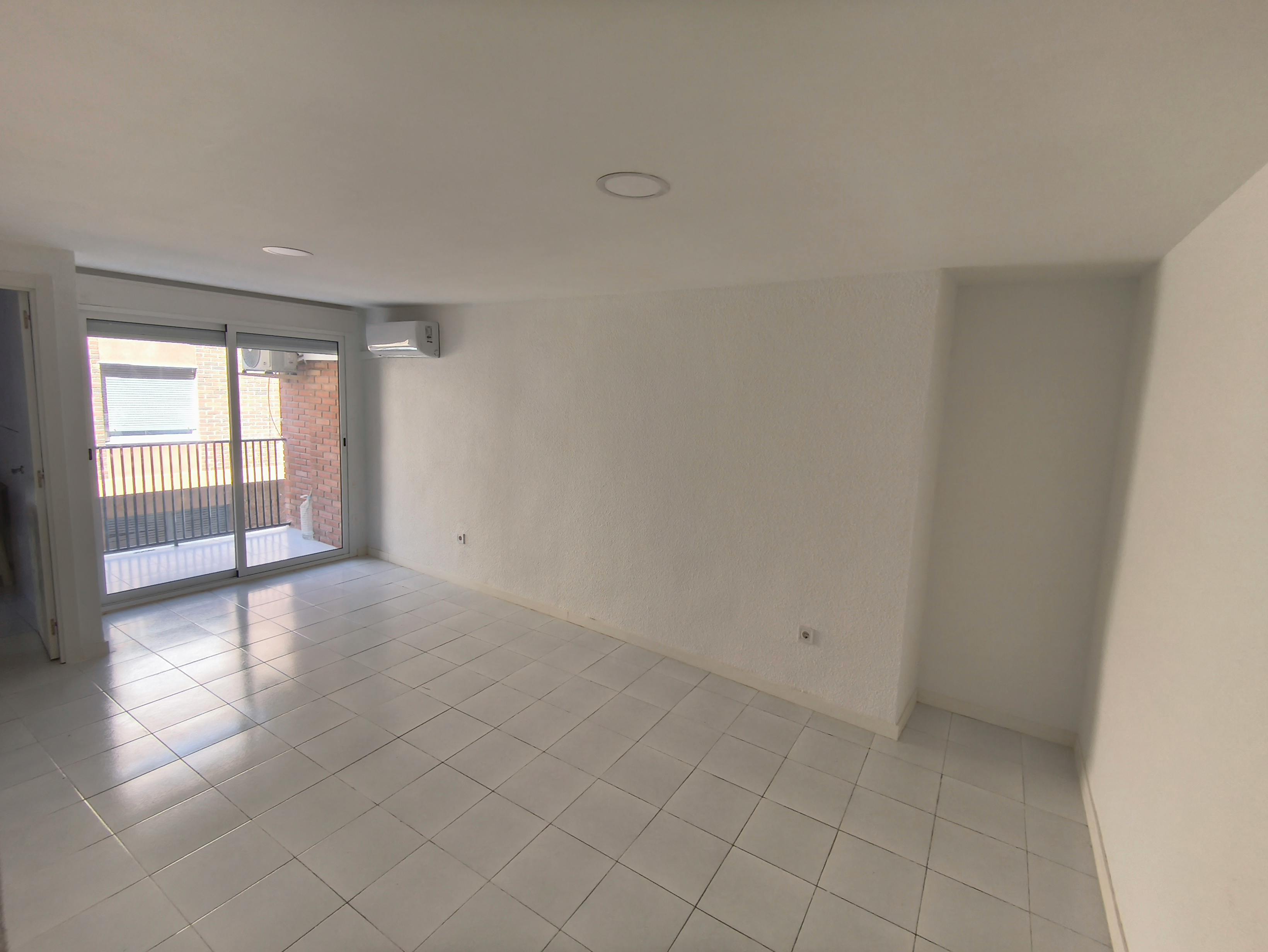 Appartement te huur voor € 900 per maand in Santa Pola, Carrer Sant Josep