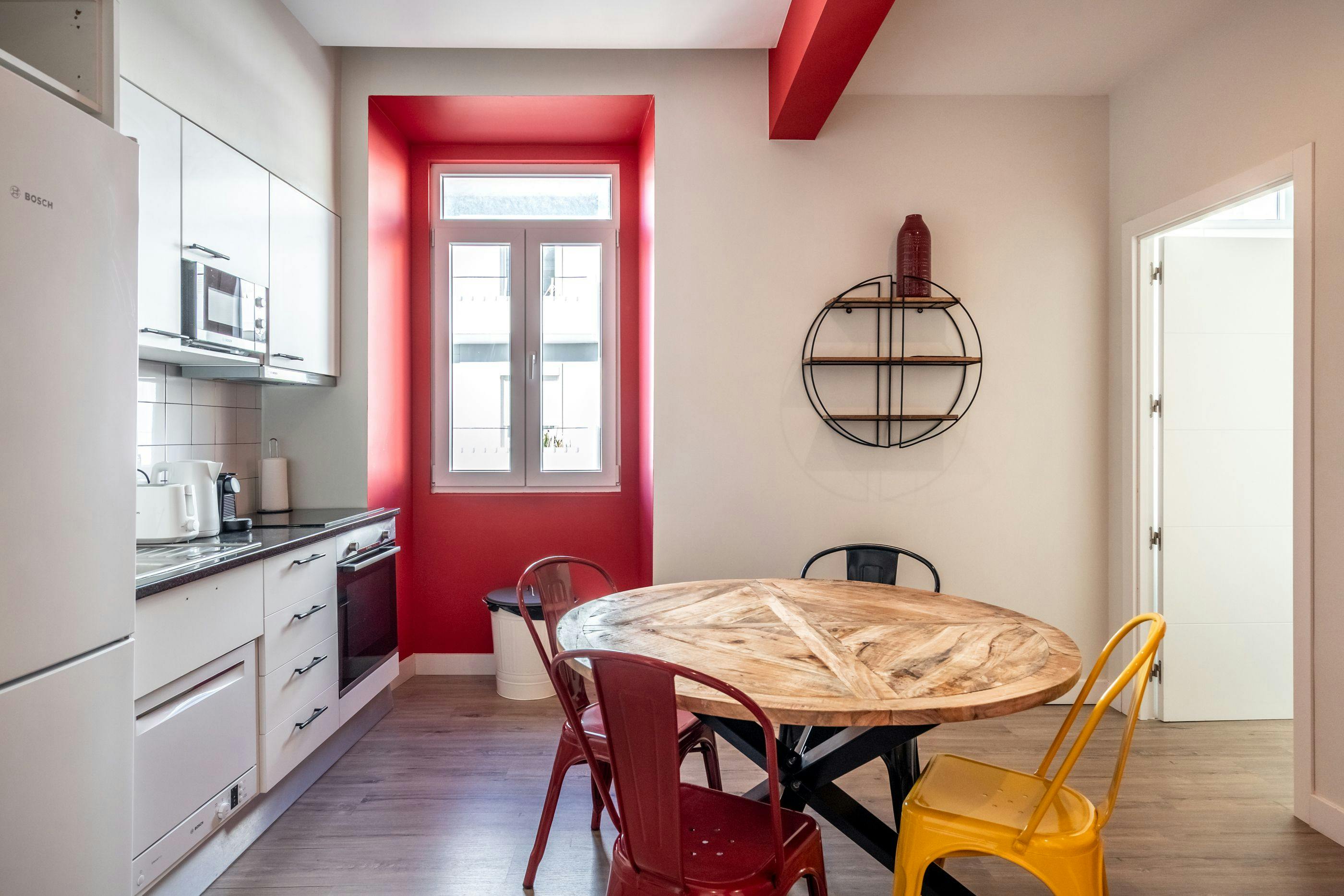 Apartment for rent for €1,570 per month in Lisbon, Rua Doutor Álvaro de Castro