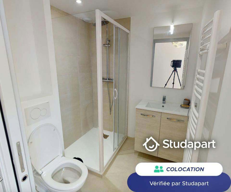 Private room for rent on Boulevard George V, Bordeaux - Vue 5