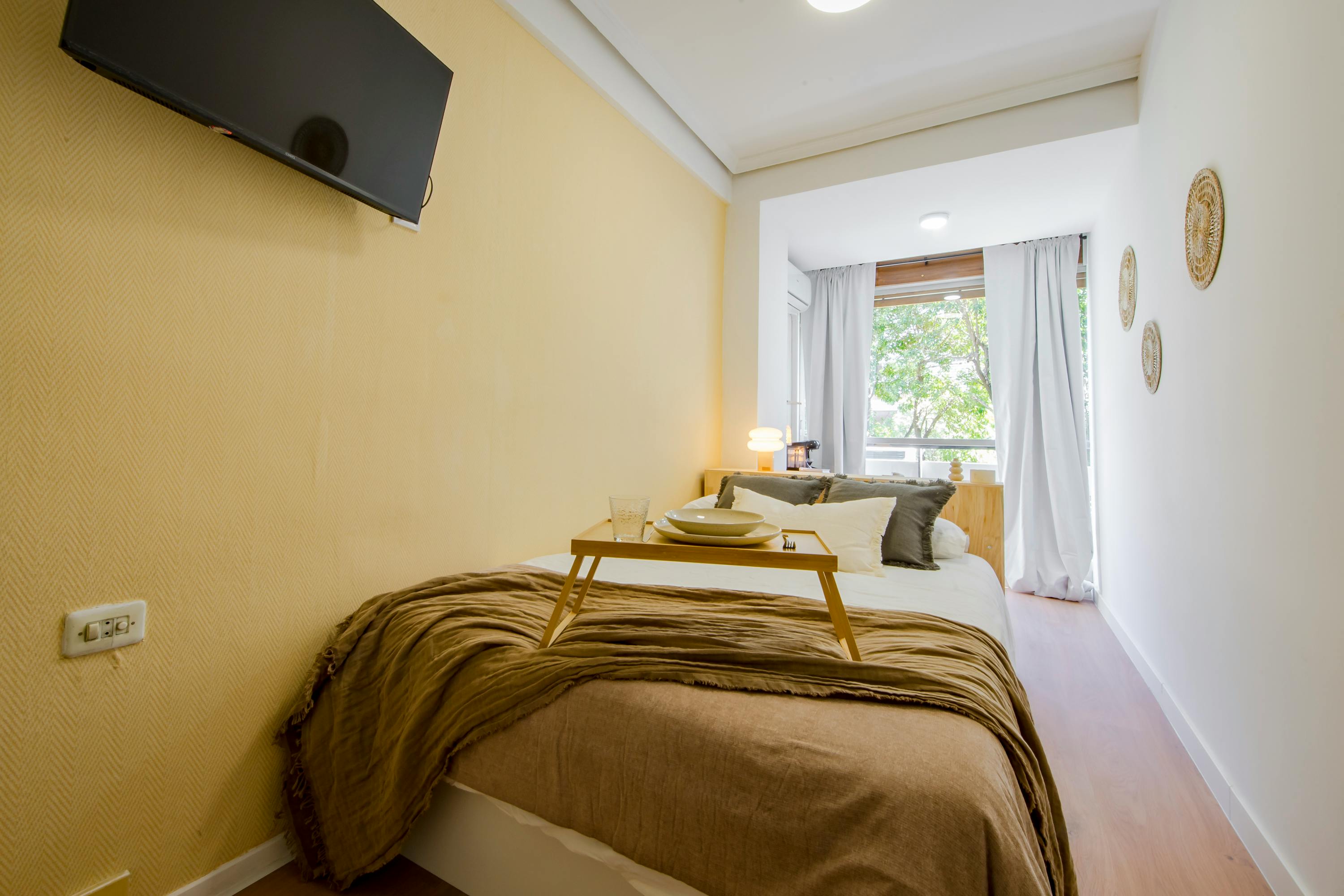 Private room for rent for €770 per month in Madrid, Calle de Loeches