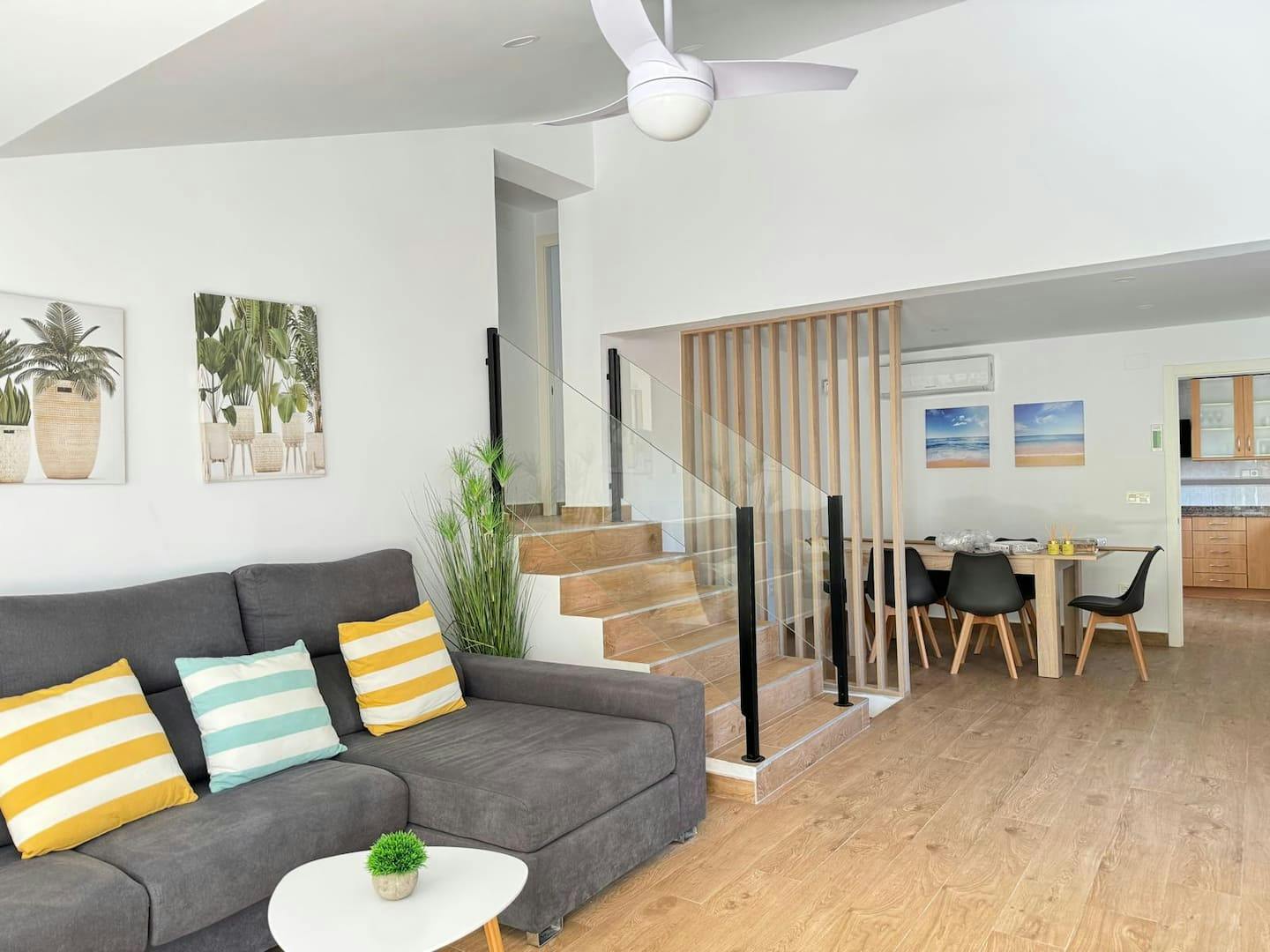 2-Bedroom House in Avenida San Sebastián, Alicante (1742218) ROOM 1