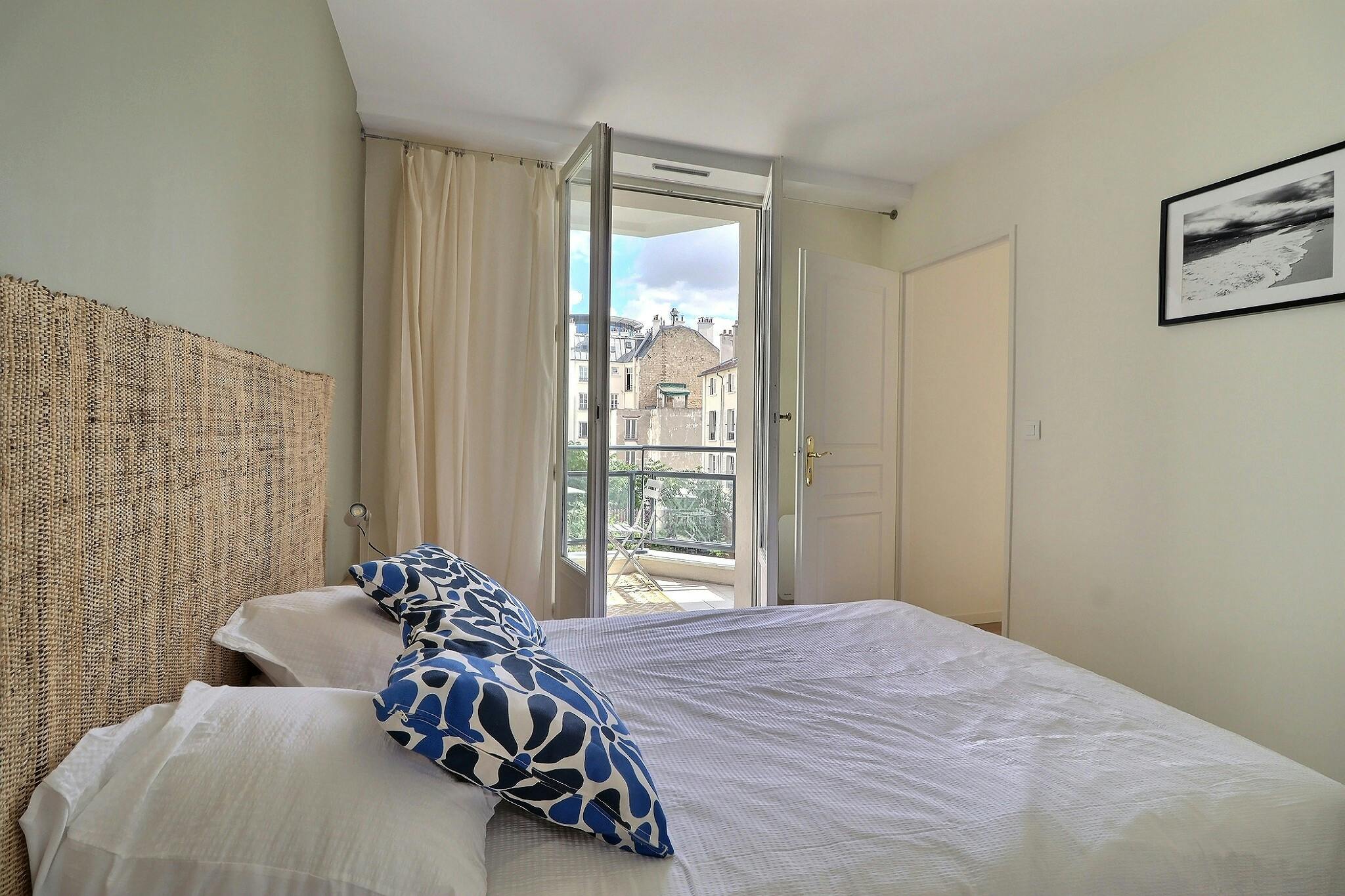 1-Bedroom Apartment in Rue Marius Aufan, Levallois-Perret (1742227) room image 10