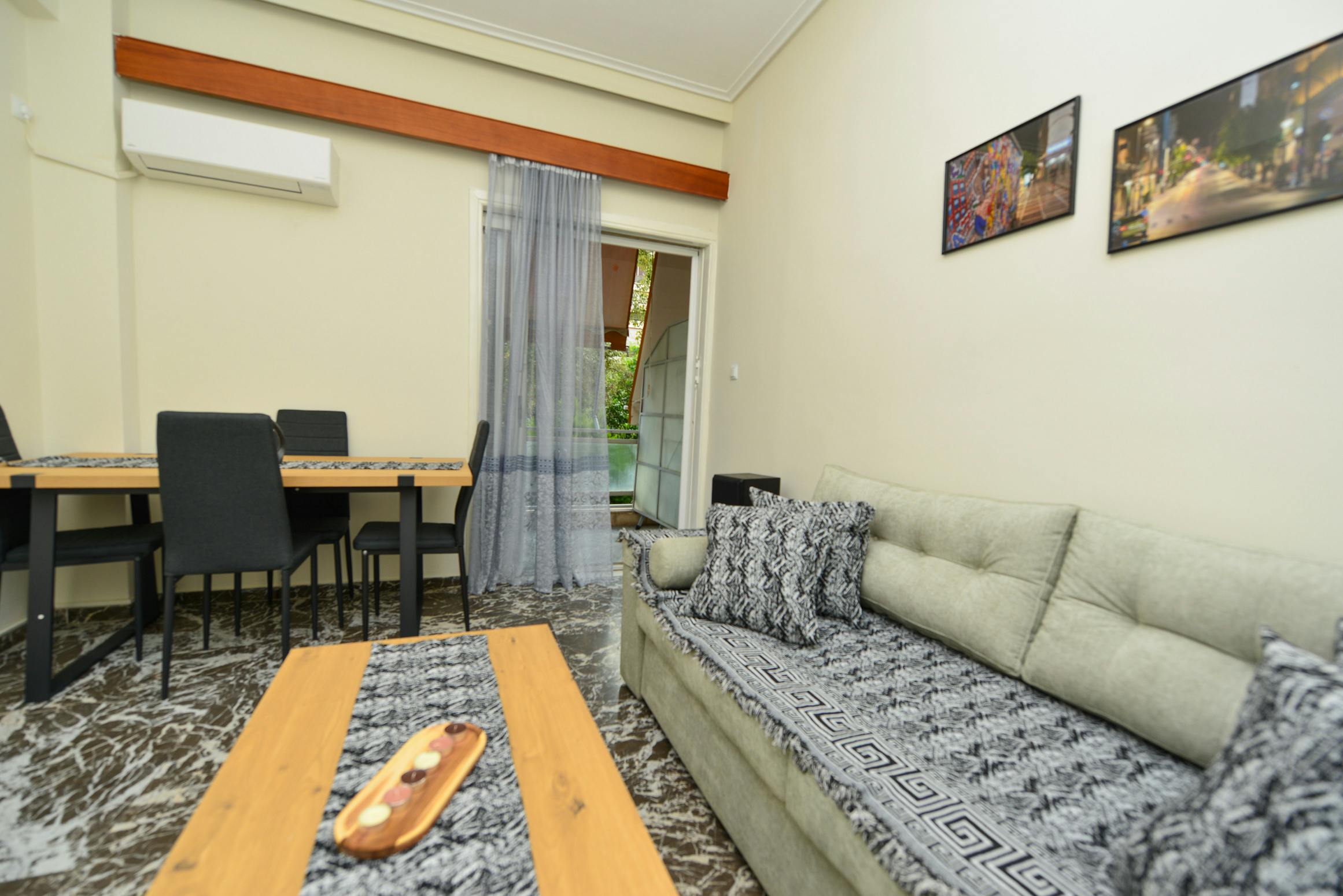 Квартира за оренду для 620 EUR на місяць у Néa Smýrni, Efesou