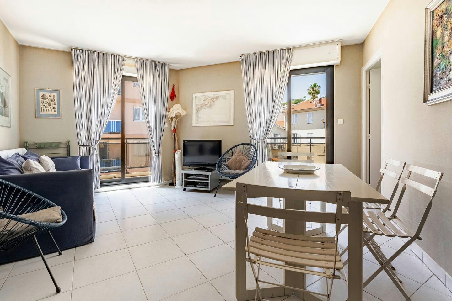 Maison à louer pour 10 000 €/mois à Beaulieu-sur-Mer, Rue Marius Maiffret