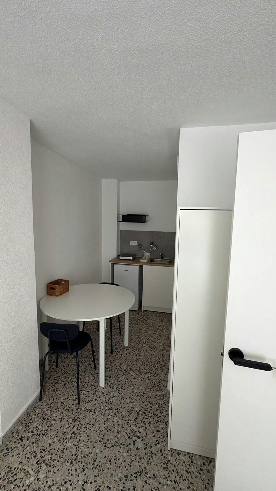 Private room in Calle de Wenceslao Fernández Flórez, Alicante (1742332) ROOM 1