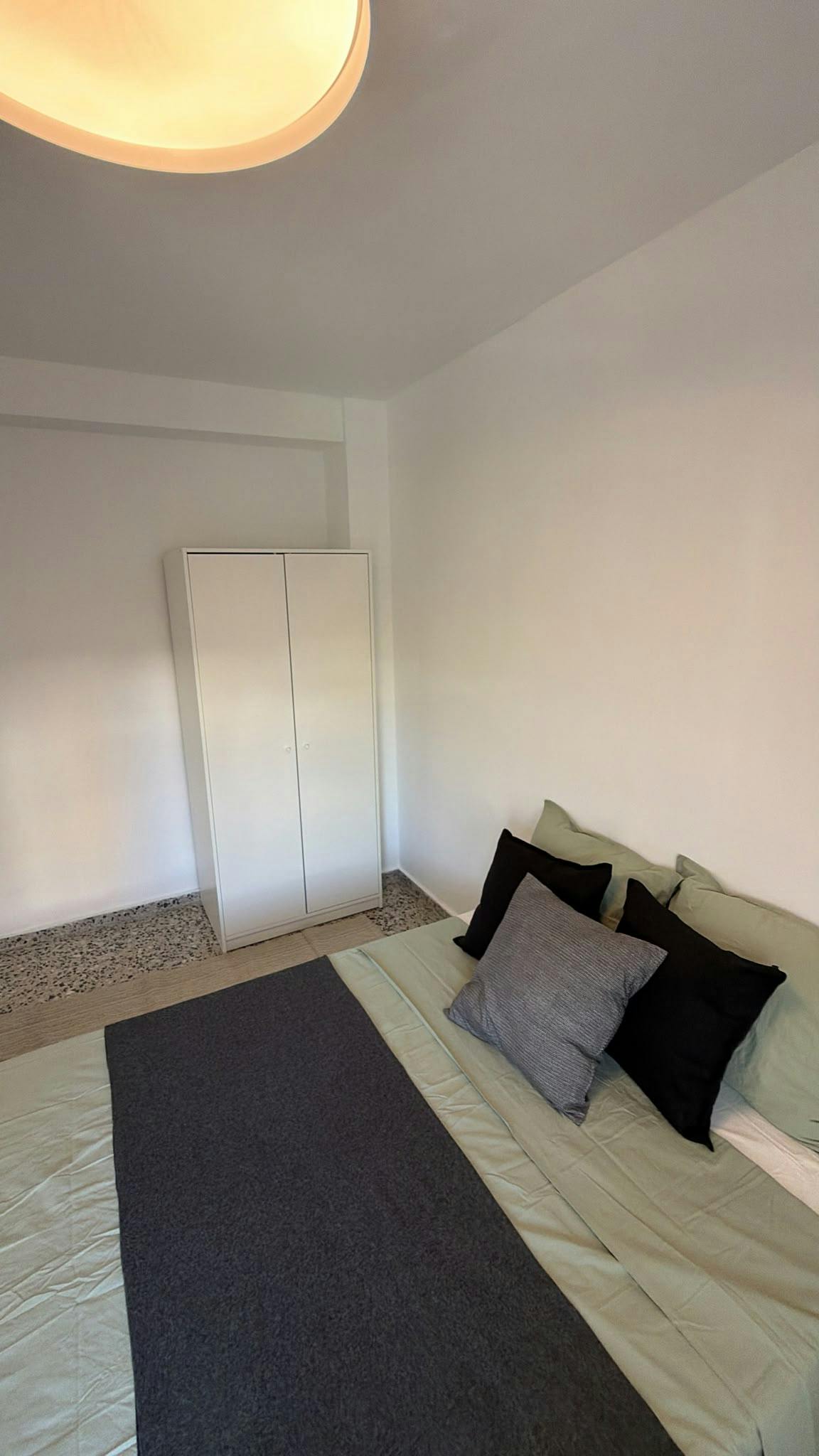 Private room in Calle de Wenceslao Fernández Flórez, Alicante (1742349) room image 2