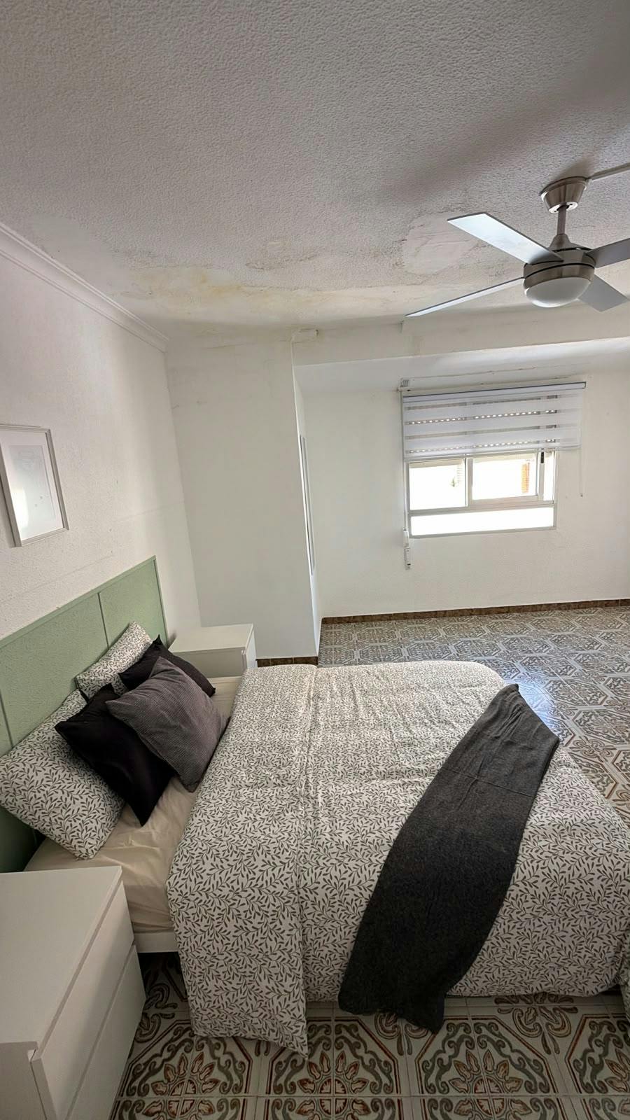 Private room in Calle Poeta Blas de Loma, Alicante (1742350) ROOM