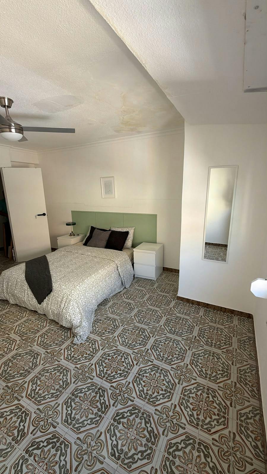 Private room in Calle Poeta Blas de Loma, Alicante (1742350) ROOM 3
