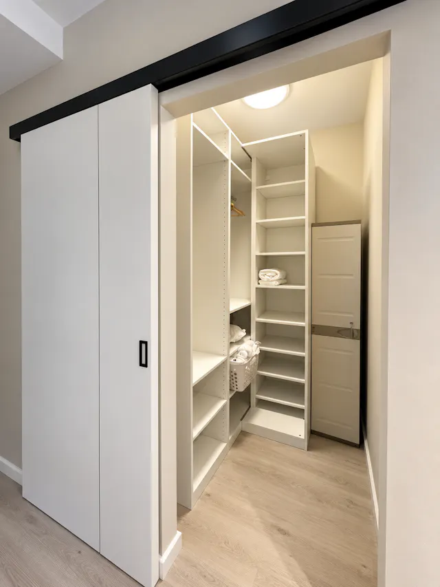 1-Bedroom Apartment in Boulevard Brand Whitlock, Woluwe-Saint-Lambert (1742355) room image 10