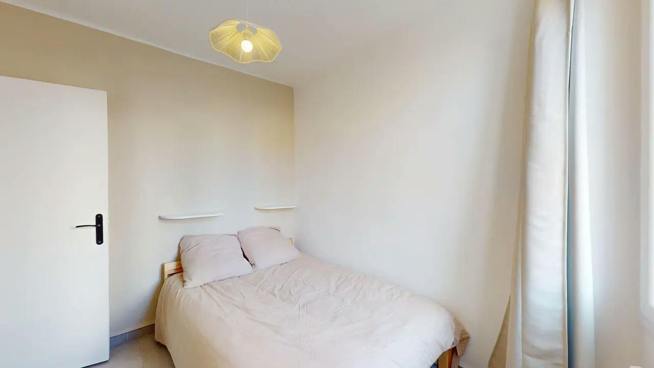 2-Bedroom Apartment in Rue Michel de Bourges, Toulon (1742506) room image 10