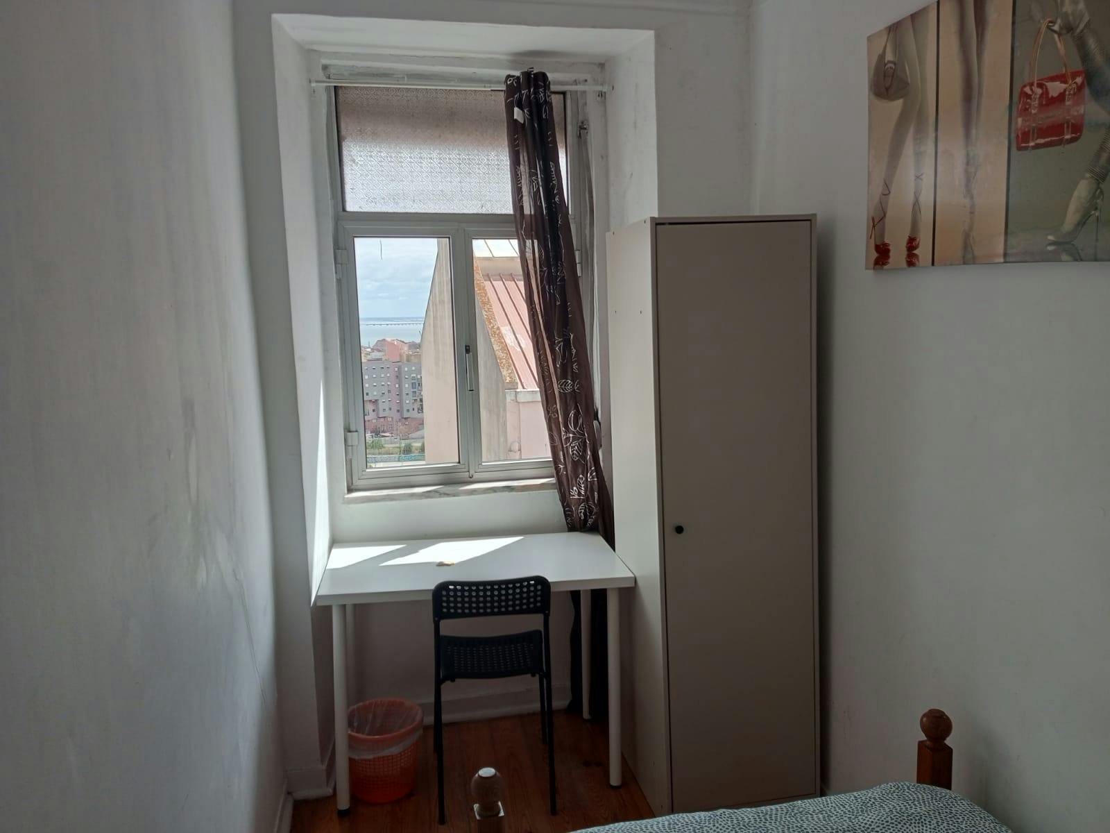 Private room in Rua Luís Monteiro, Lisbon (1742527) room image 2