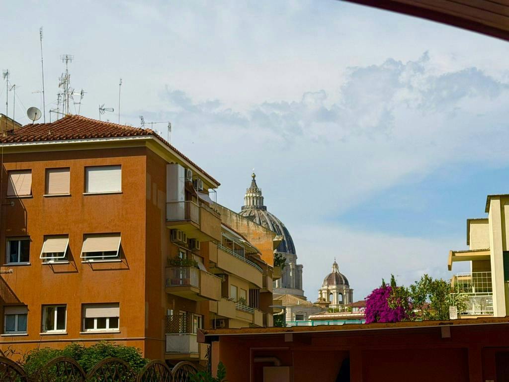 Apartment for rent for €1,600 per month in Rome, Via di Monte del Gallo