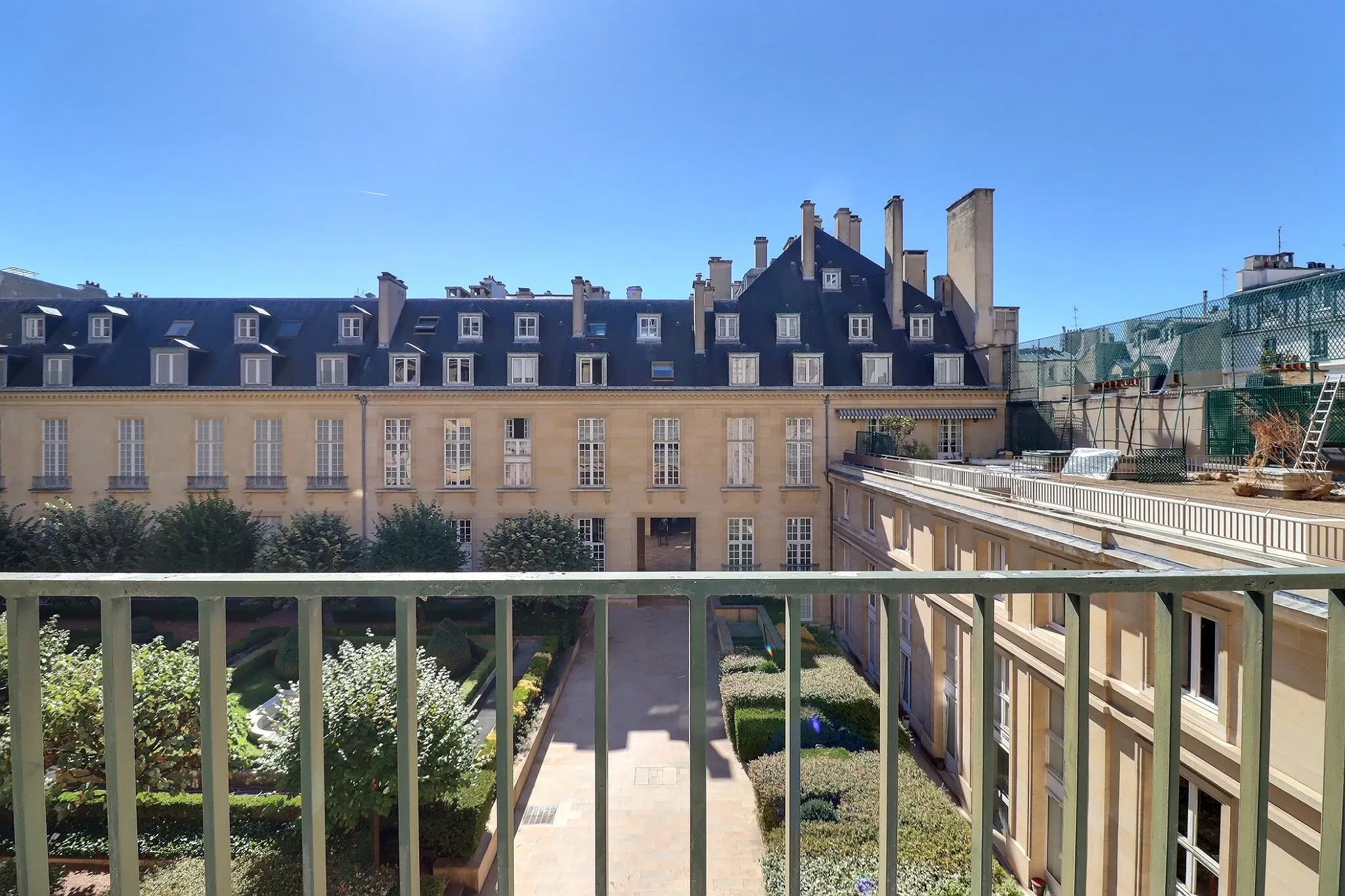 1-Bedroom Apartment in Rue des Haudriettes, Paris (1742560) ROOM 2