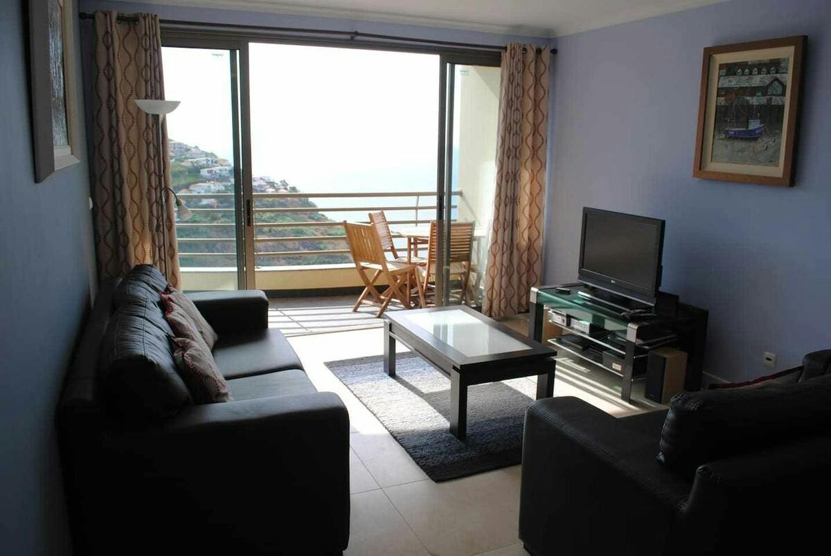 Apartment for rent for €1,495 per month in Apúlia, Rua Fonte da Senhora