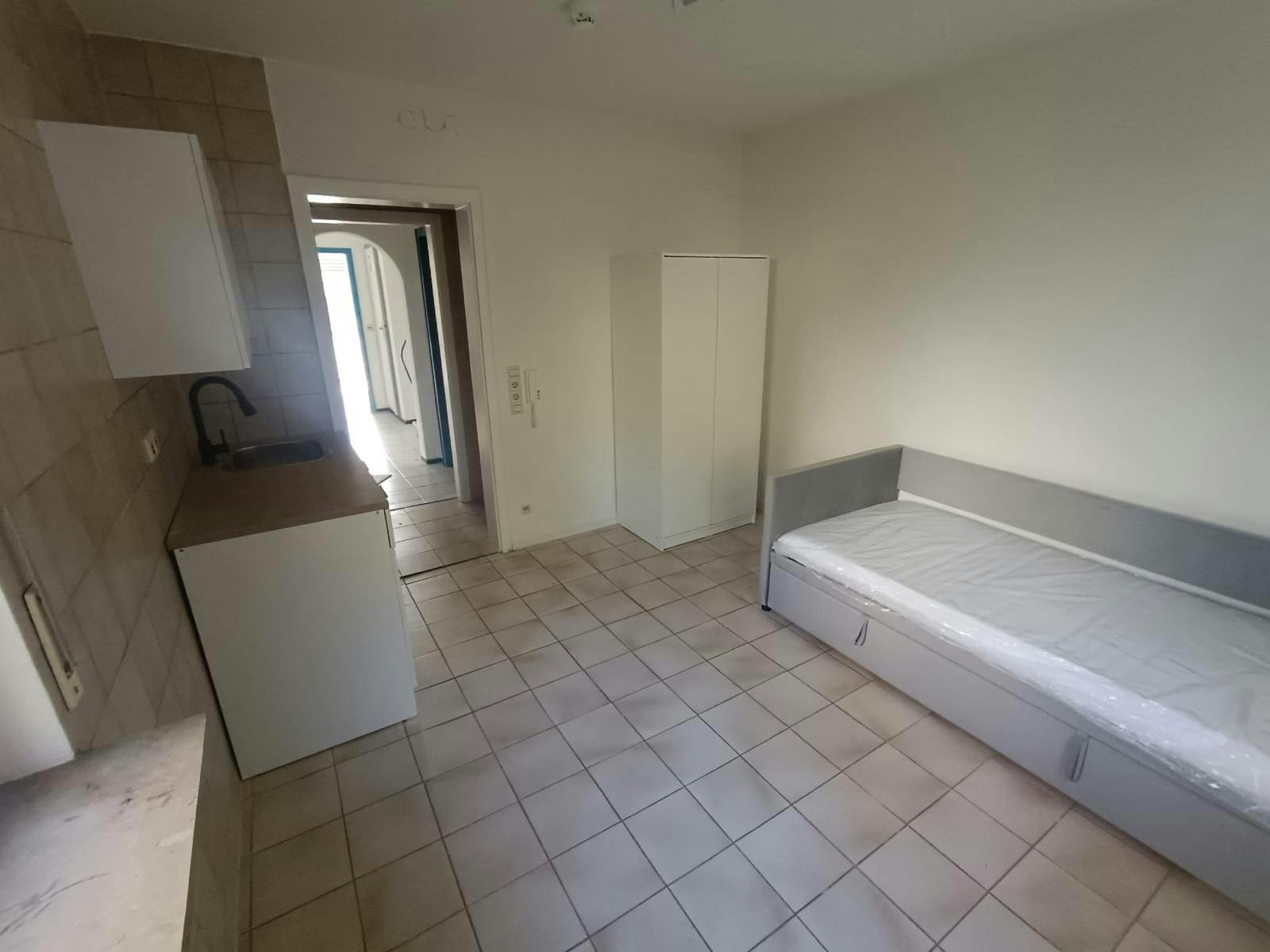 Studio for rent for €750 per month in Stuttgart, Spemannstraße