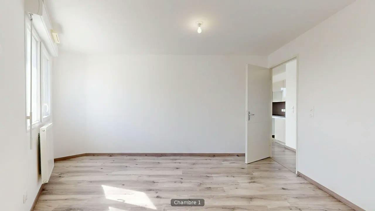 2-Bedroom Apartment in Avenue Marie-Antoinette Tonnelat, Nantes (1742636) room image 10