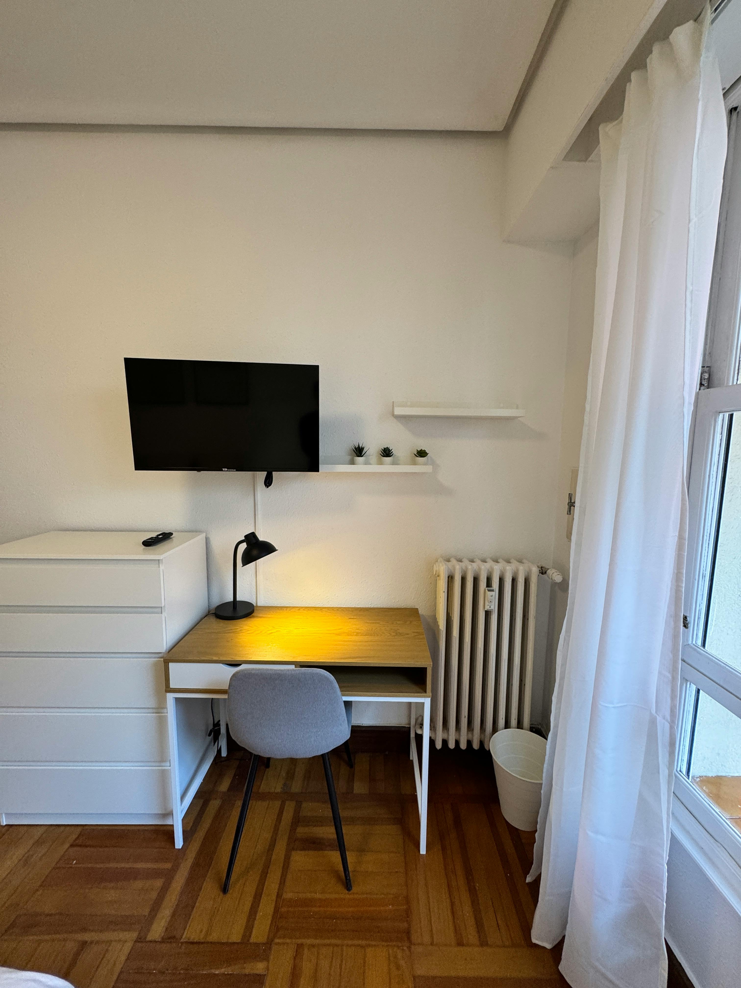 Shared room in Diego Lopez Haroko Kale Nagusia, Bilbao (1742653) room image 2