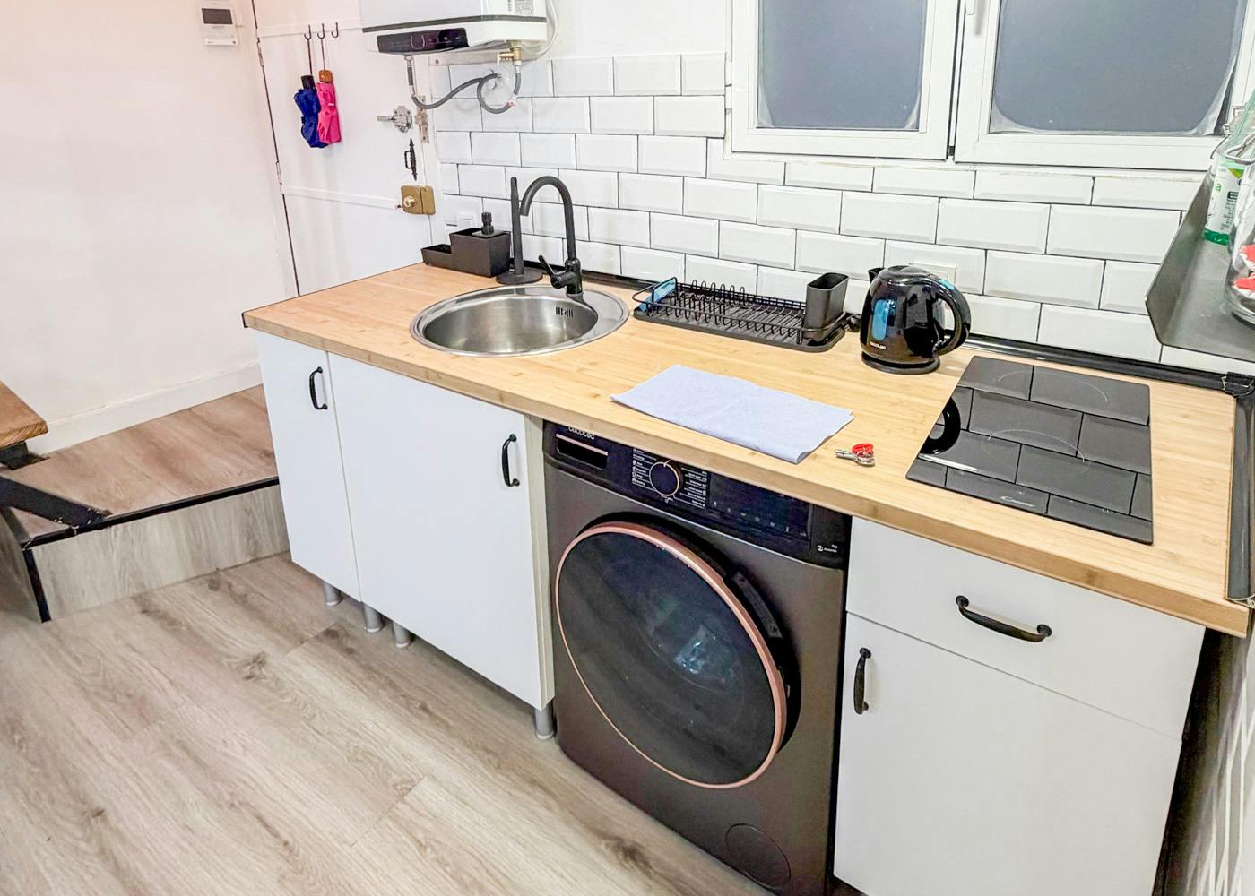 1-Bedroom Building in Calle del Calvario, Madrid (1742659) ROOM 2