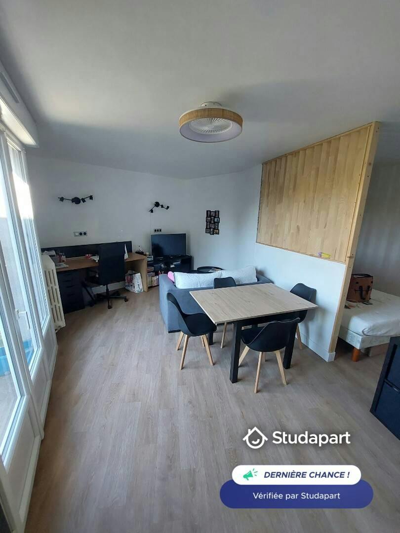 Apartment for rent for €570 per month in Tours, Rue Ernest Huard
