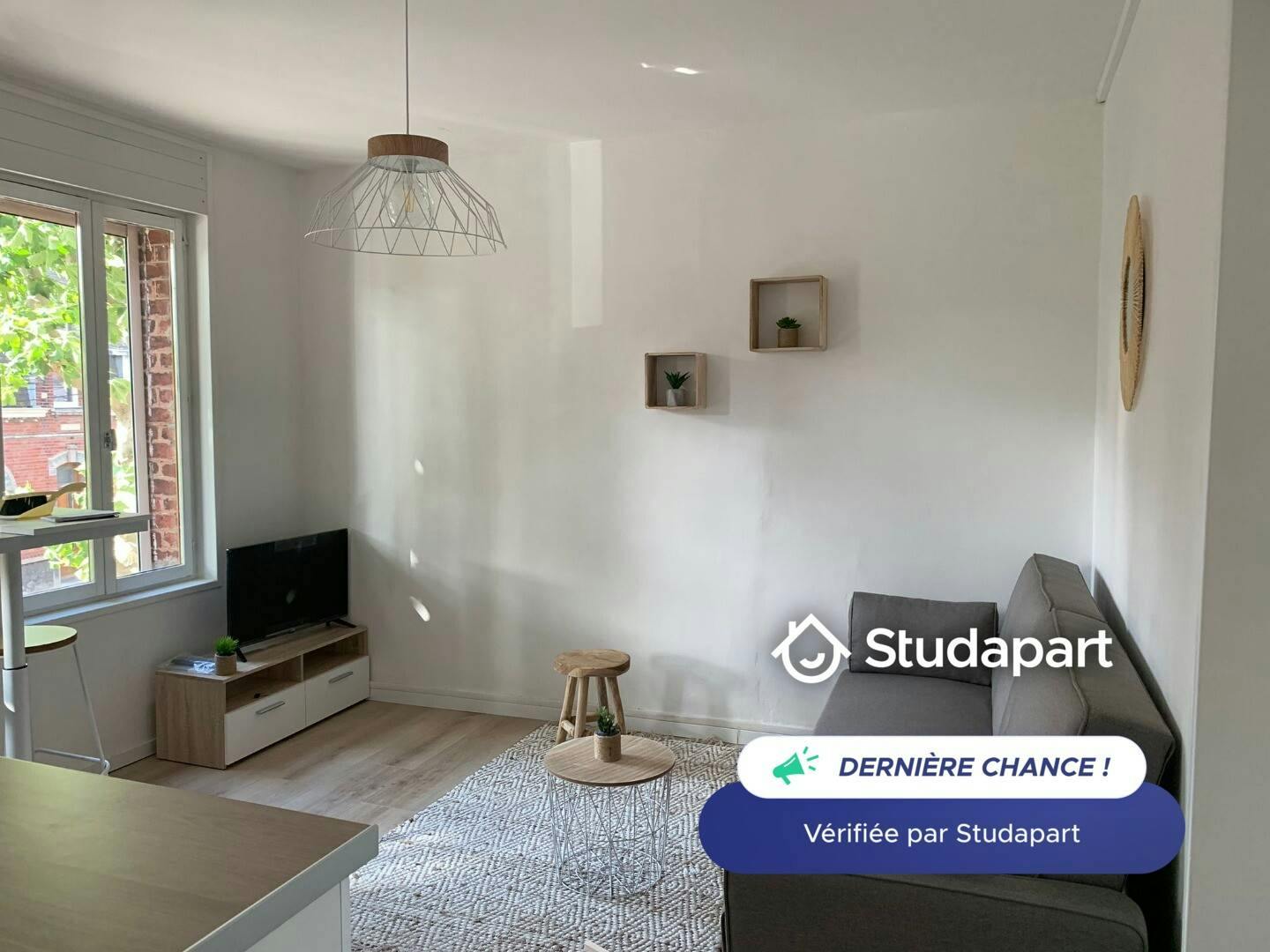 Apartamento para alugar por € 525 por mês em Anzin, Rue Waldeck Rousseau